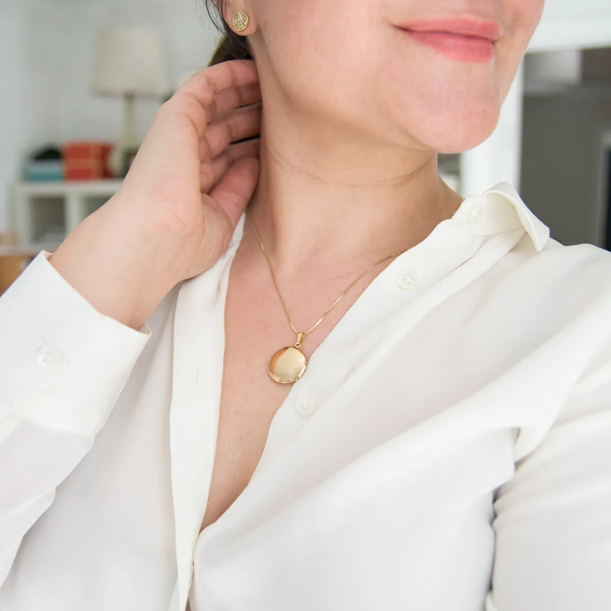 14k Yellow Gold Medium Silhouette Locket Necklace