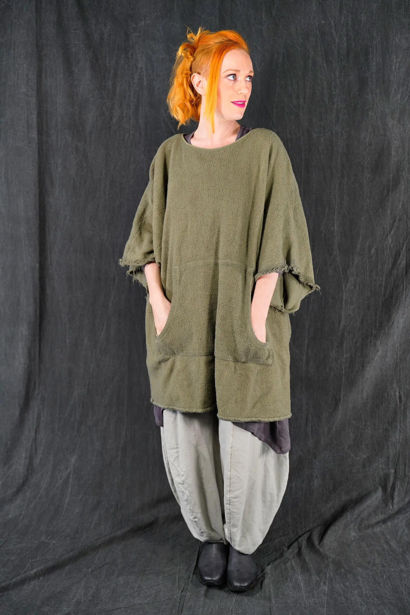 1589 Sherpa Poncho Sage-U