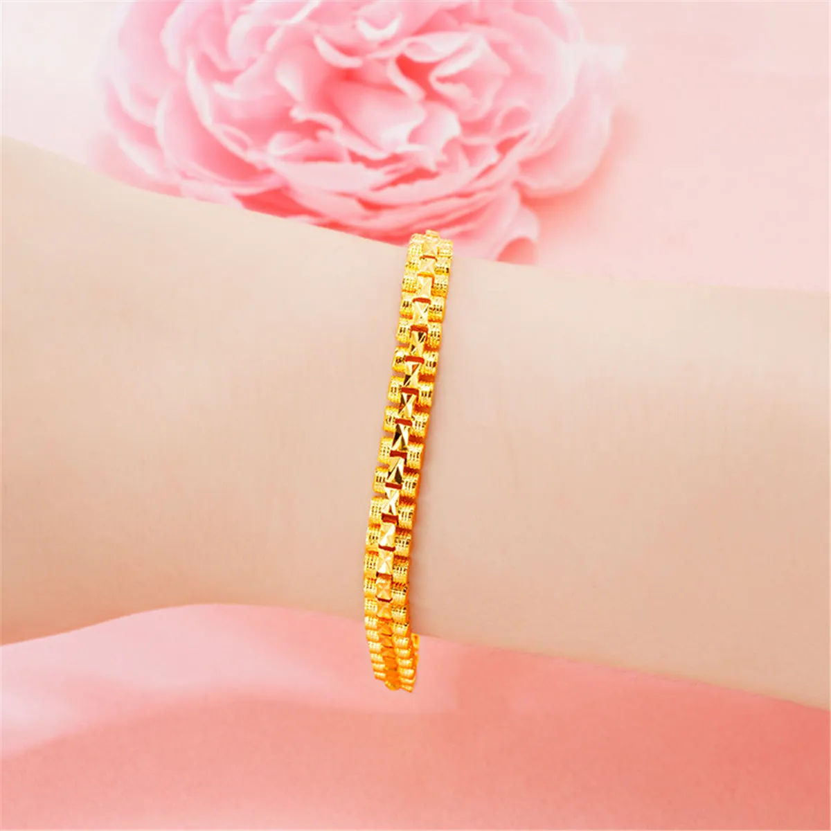 24K Gold-Plated Frosted Link Bracelet