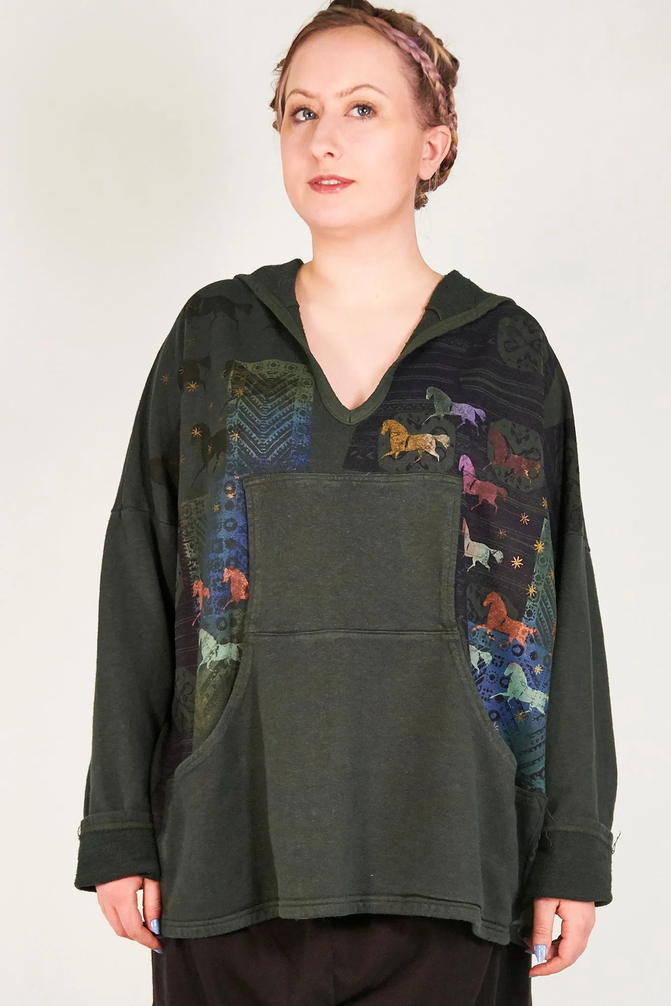 8888 Hip to Be Square Hoodie-Night Forest-P