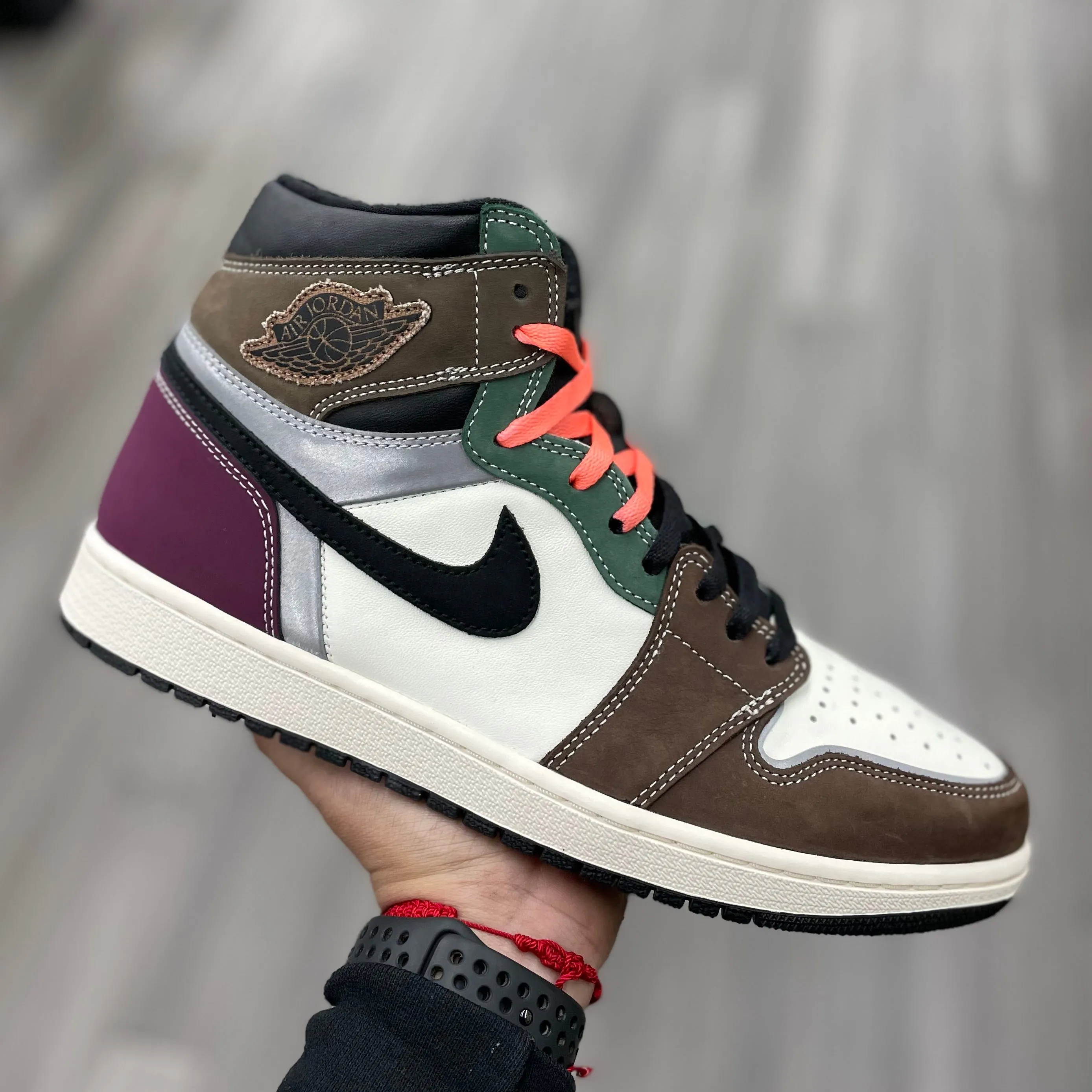 Air Jordan 1 Retro “Hand Crafted”