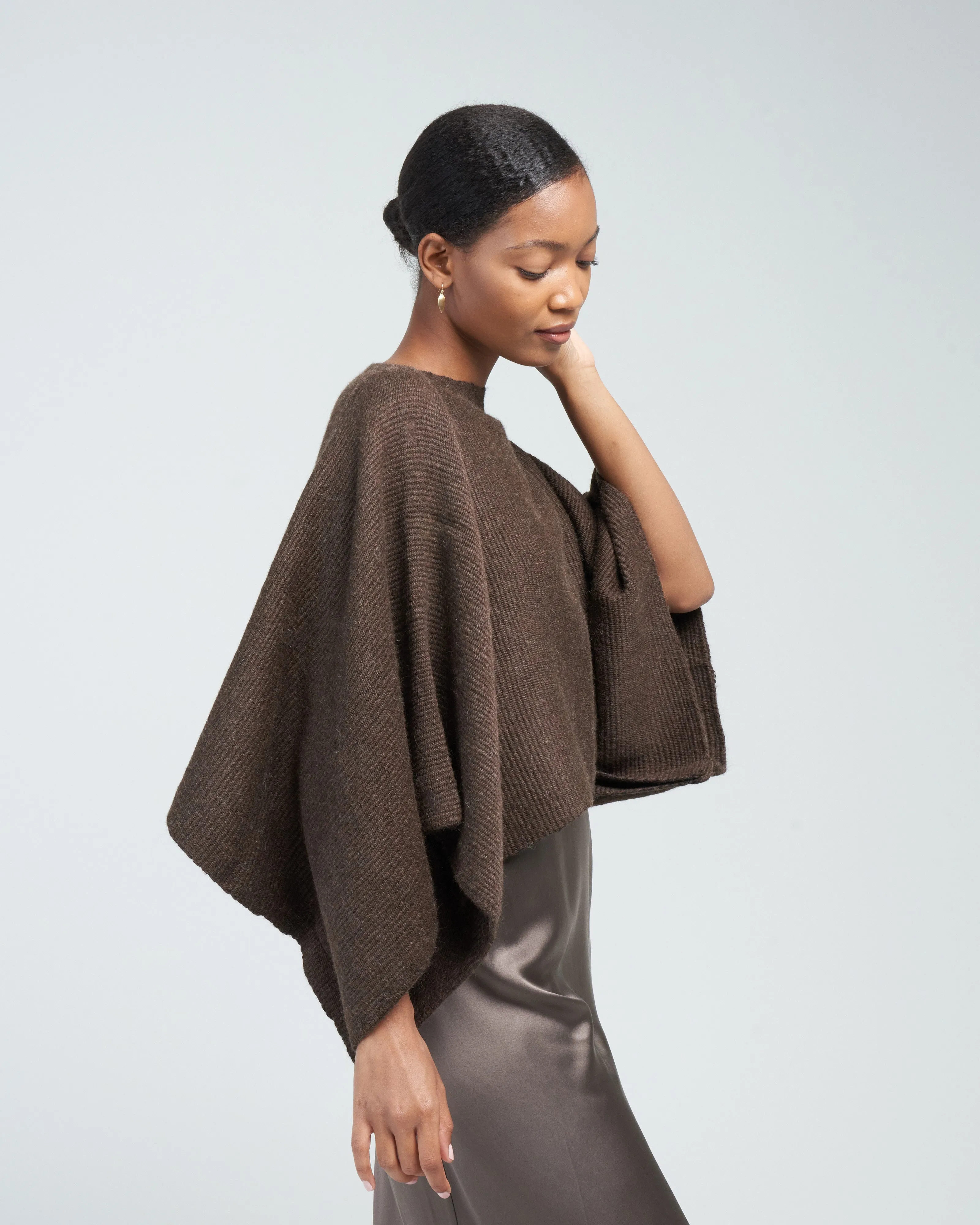 alpaca crop top - chocolate