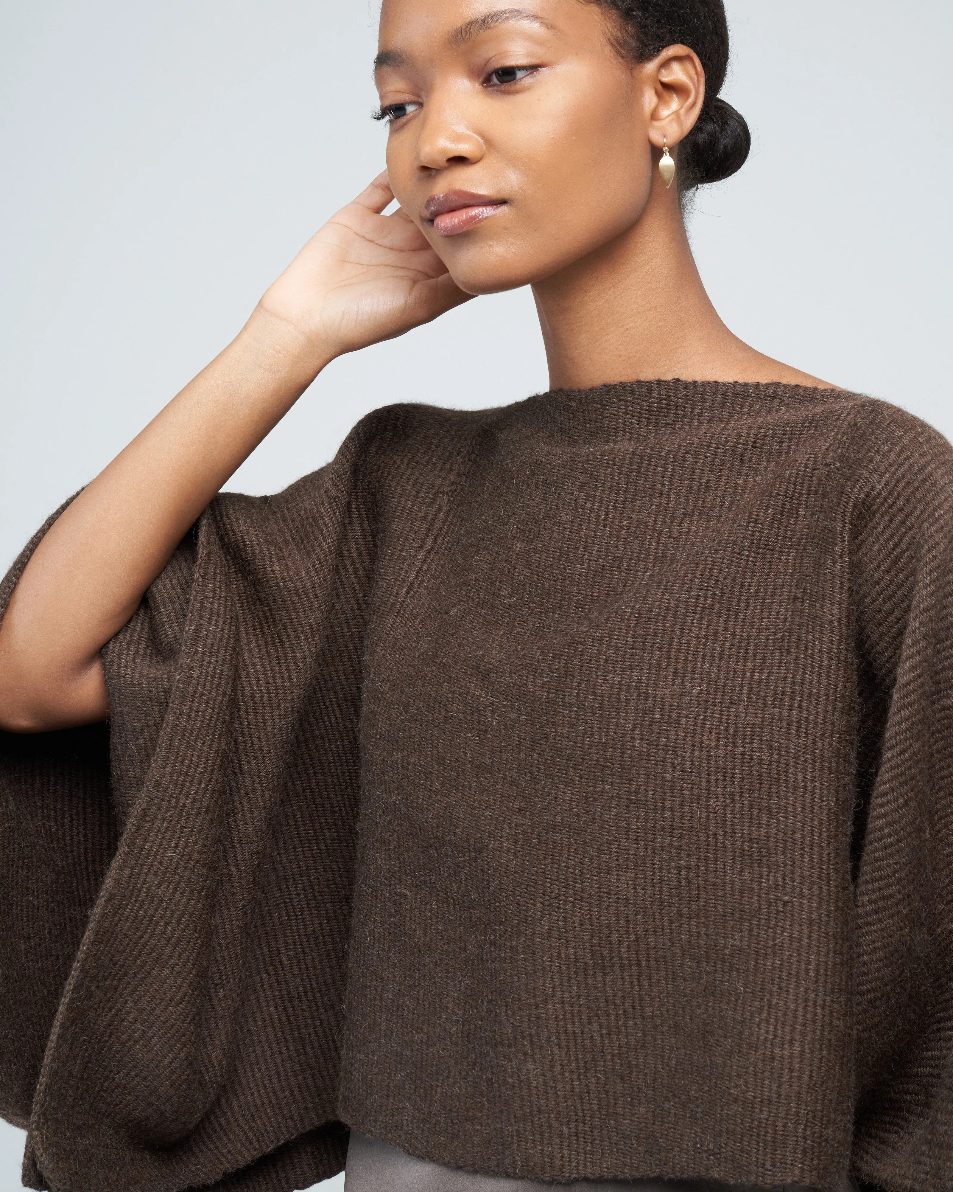alpaca crop top - chocolate