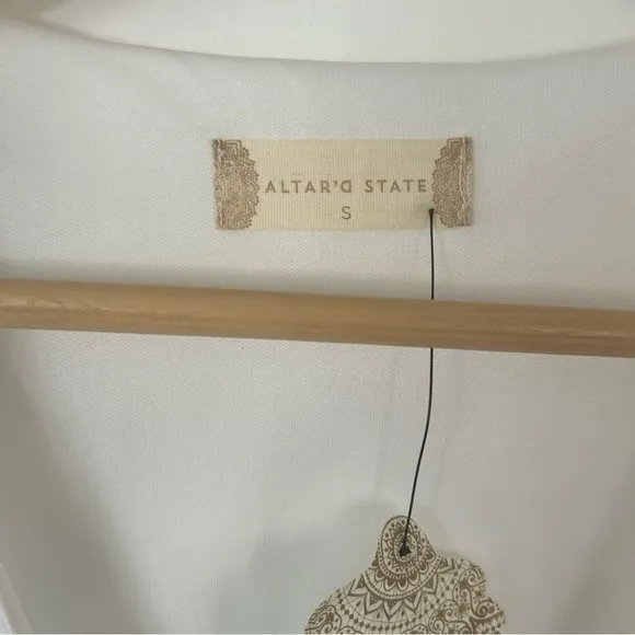 Altar’d State Davinie White Puff Sleeves Maxi Dress Size S NWT