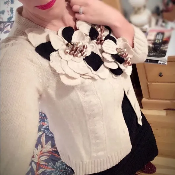 Anthropologie Yellow bird dimensional petals cardigan. Size S
