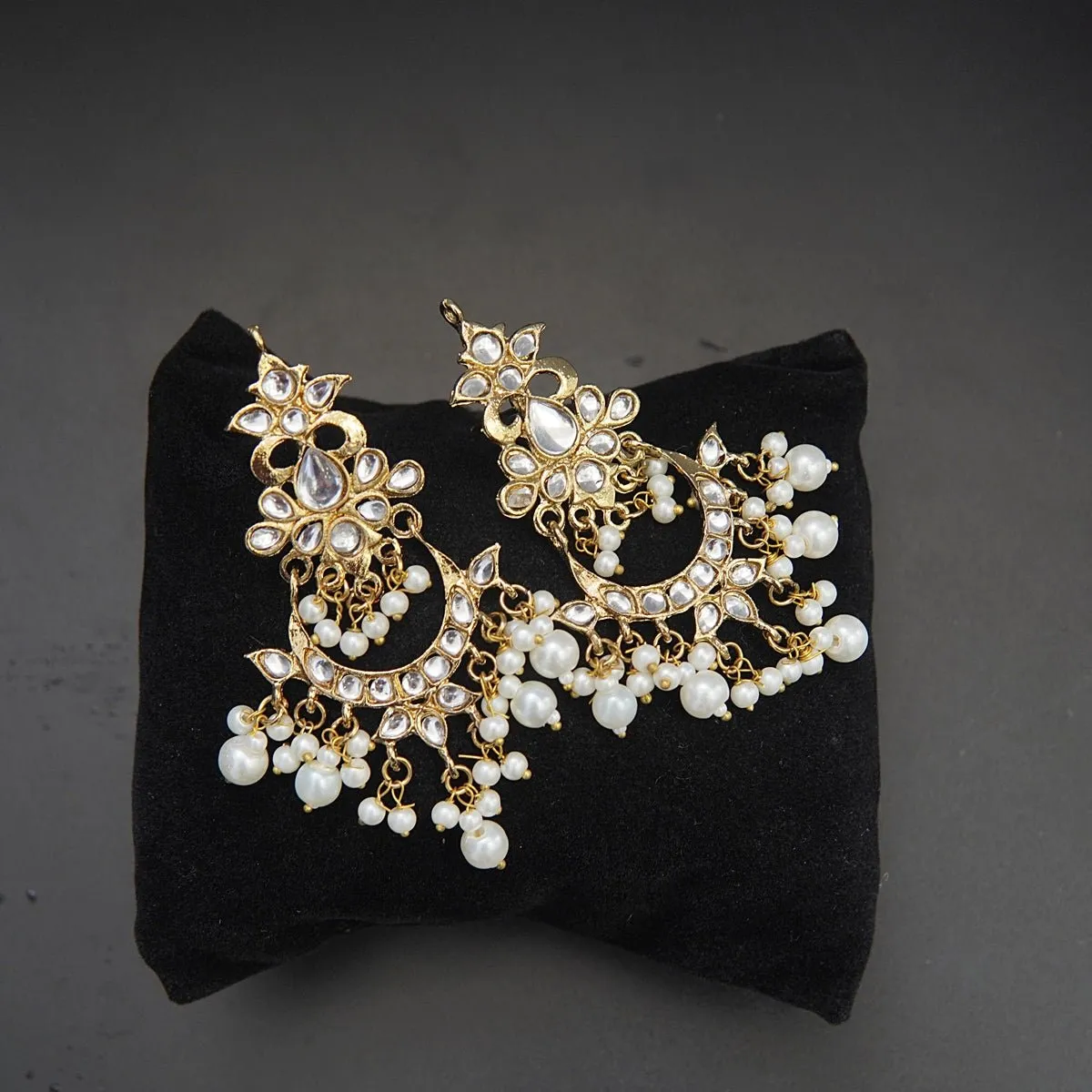 Antique Hand Crafted Kundan Small Earrings