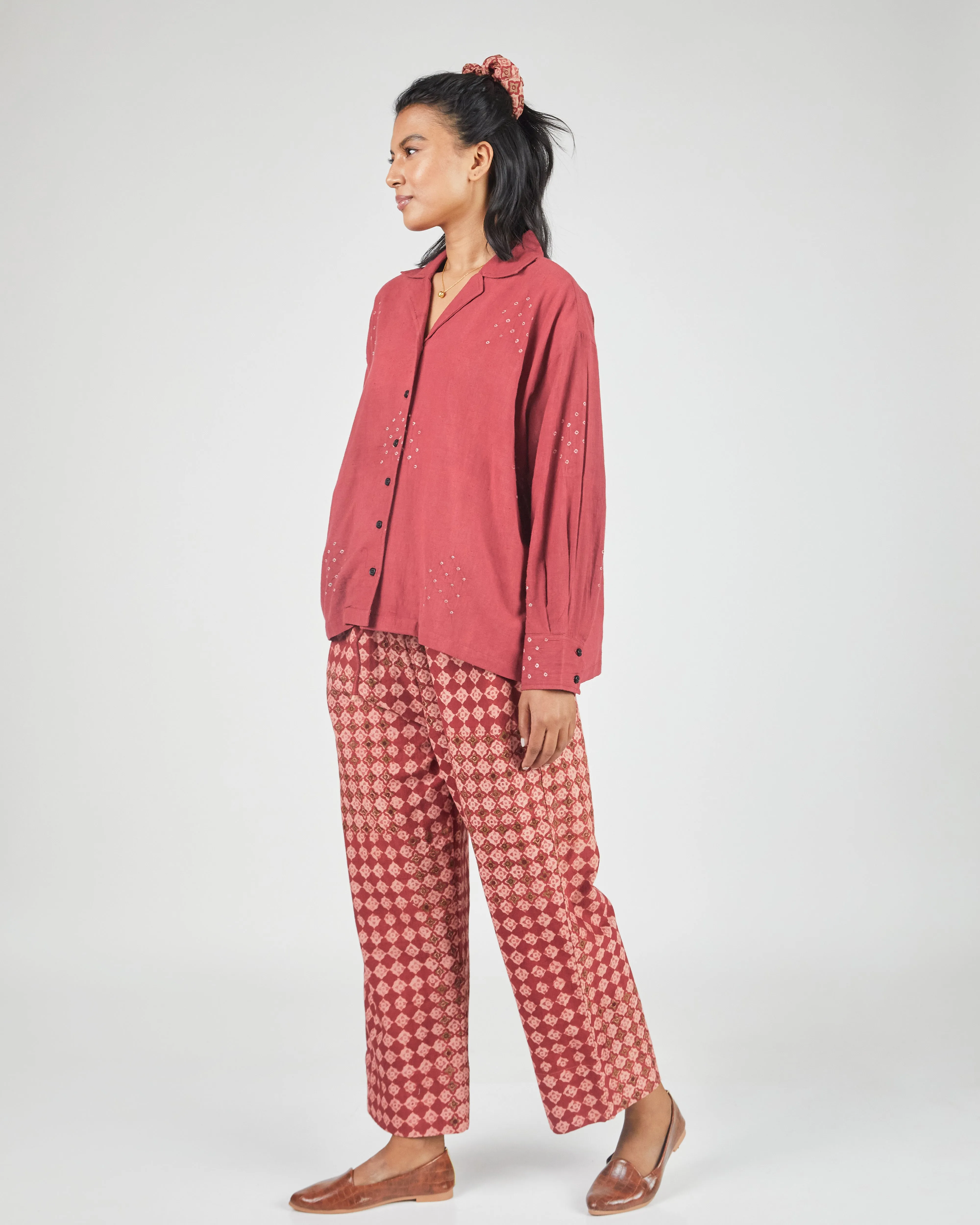 Anvi Drop Shoulder Shirt in Bandhani Arrows Madder