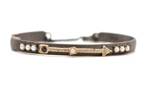 ARROW AND PEARLS KICK CUFF BRACELET