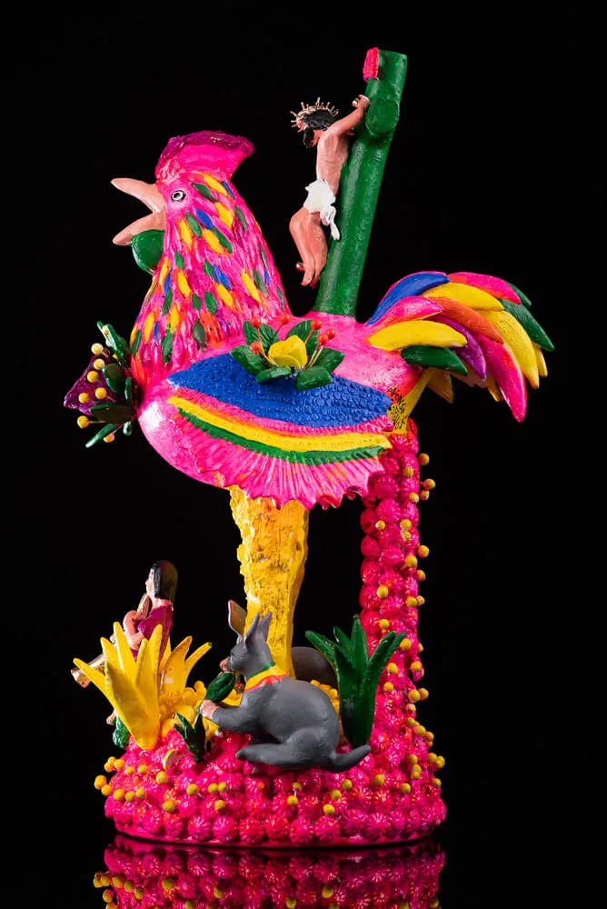 Awarded Rooster by Metepec Pottery Folk Art Master Alfonso Soteno