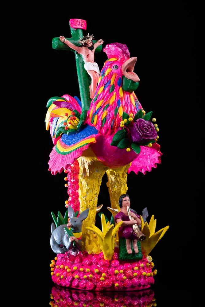 Awarded Rooster by Metepec Pottery Folk Art Master Alfonso Soteno
