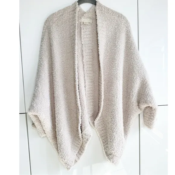 Barefoot Dreams Shrug Size Large/XL Natural Color Cozy Warm Soft Cozy Chic