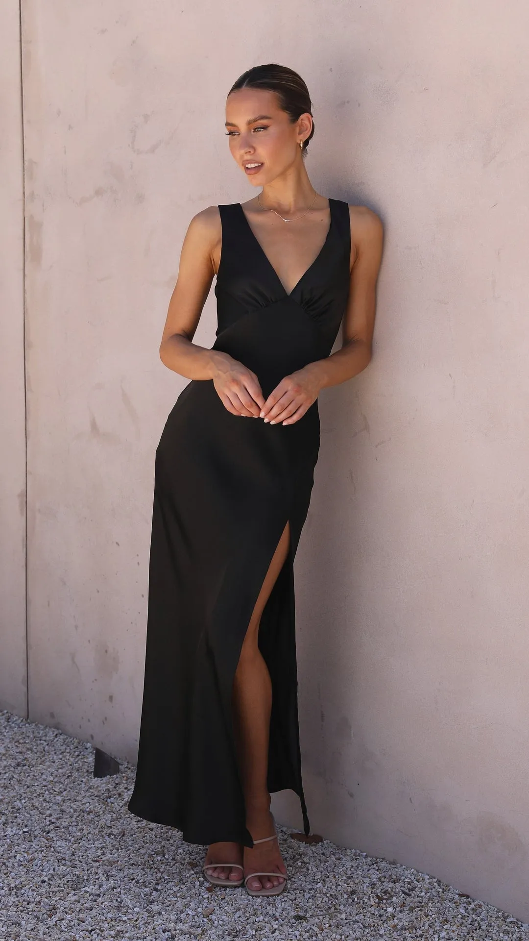 Billy J - Taylor Maxi in Black