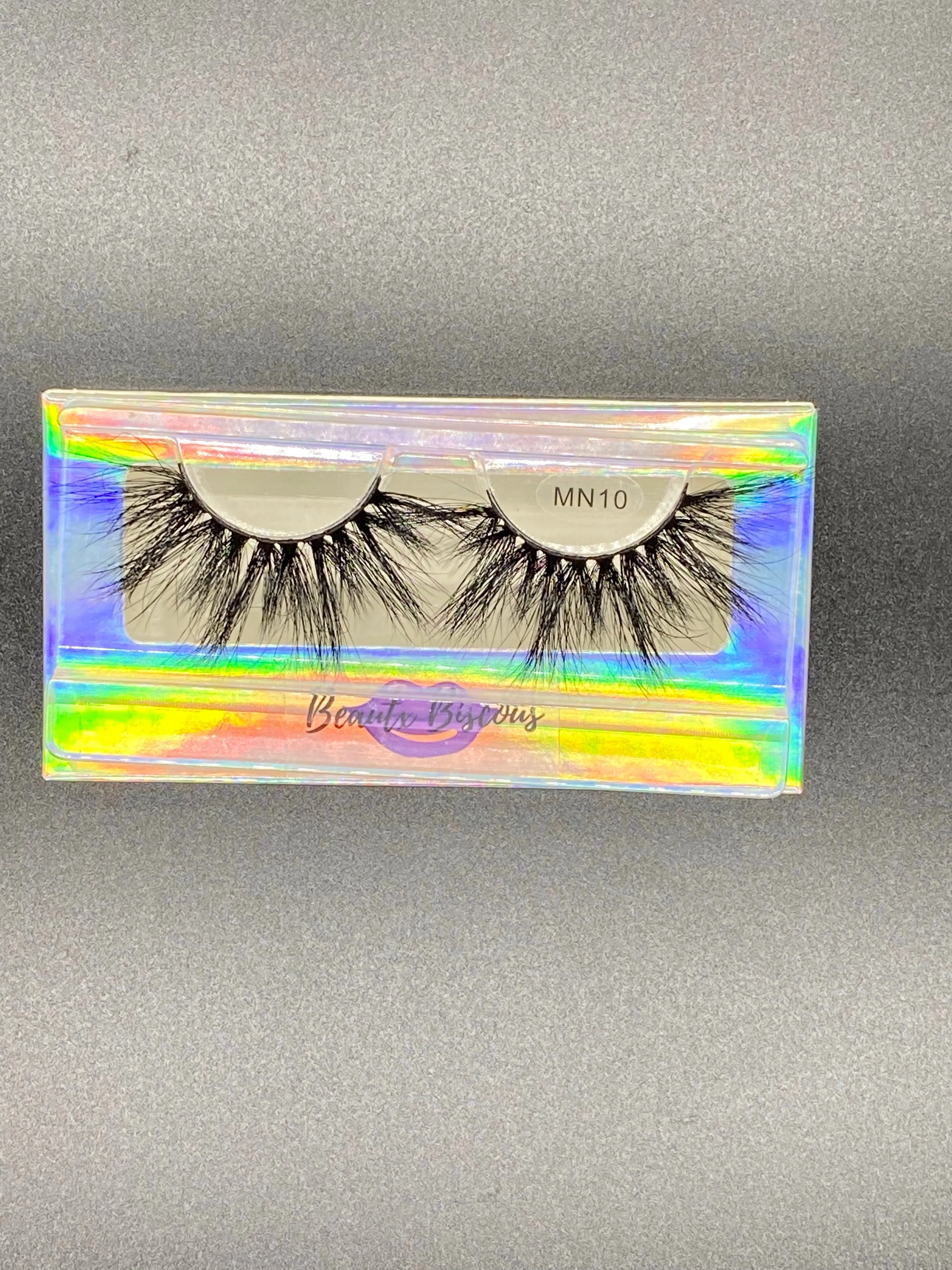 Bold Lashes MN10
