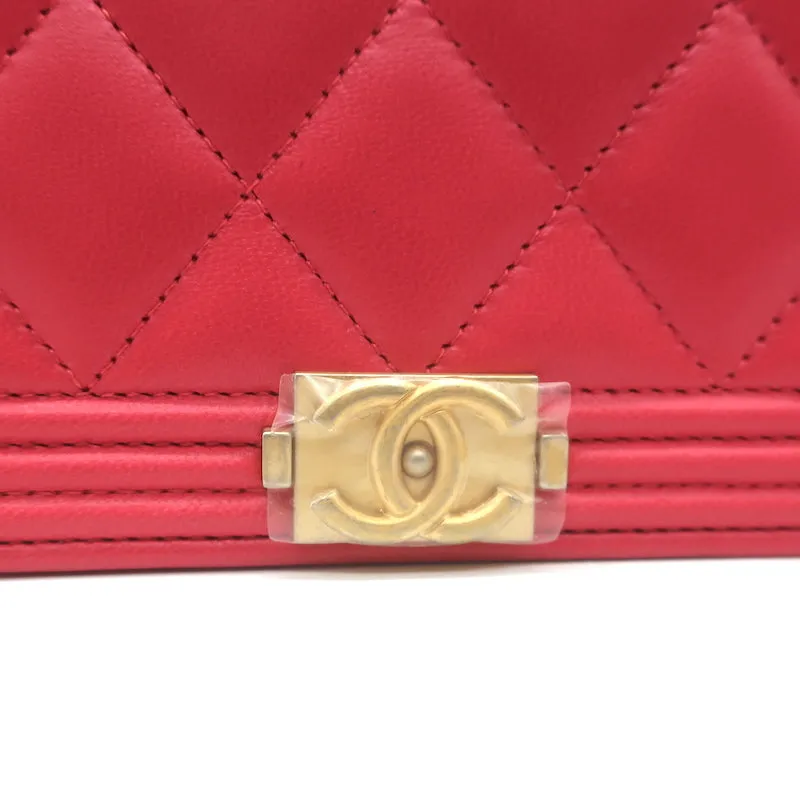 Chanel Boy Wallet on Chain Pink Quilted Lambskin Leather Small Crossbody Bag NEW