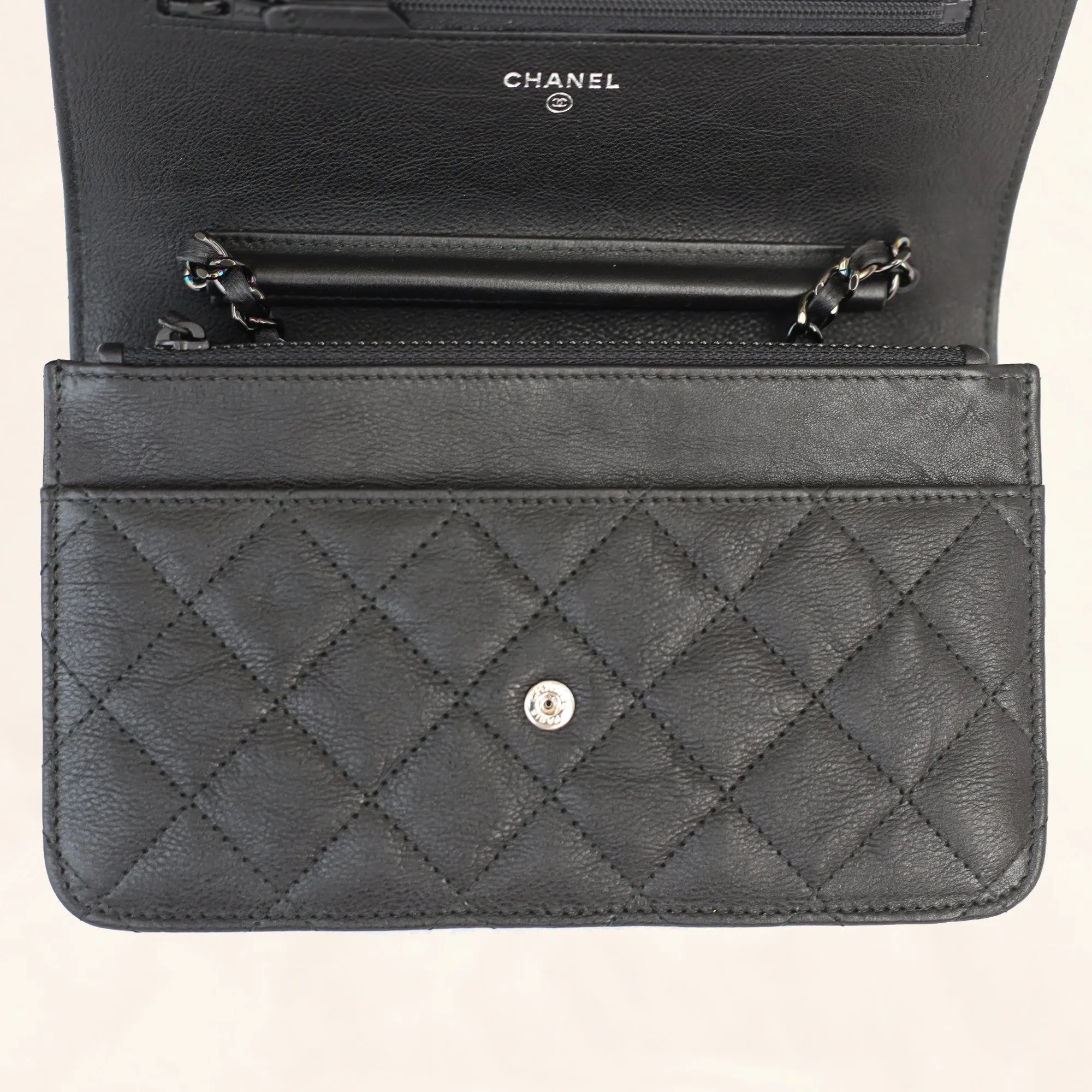 Chanel | Classic So Black Wallet on Chain | WOC