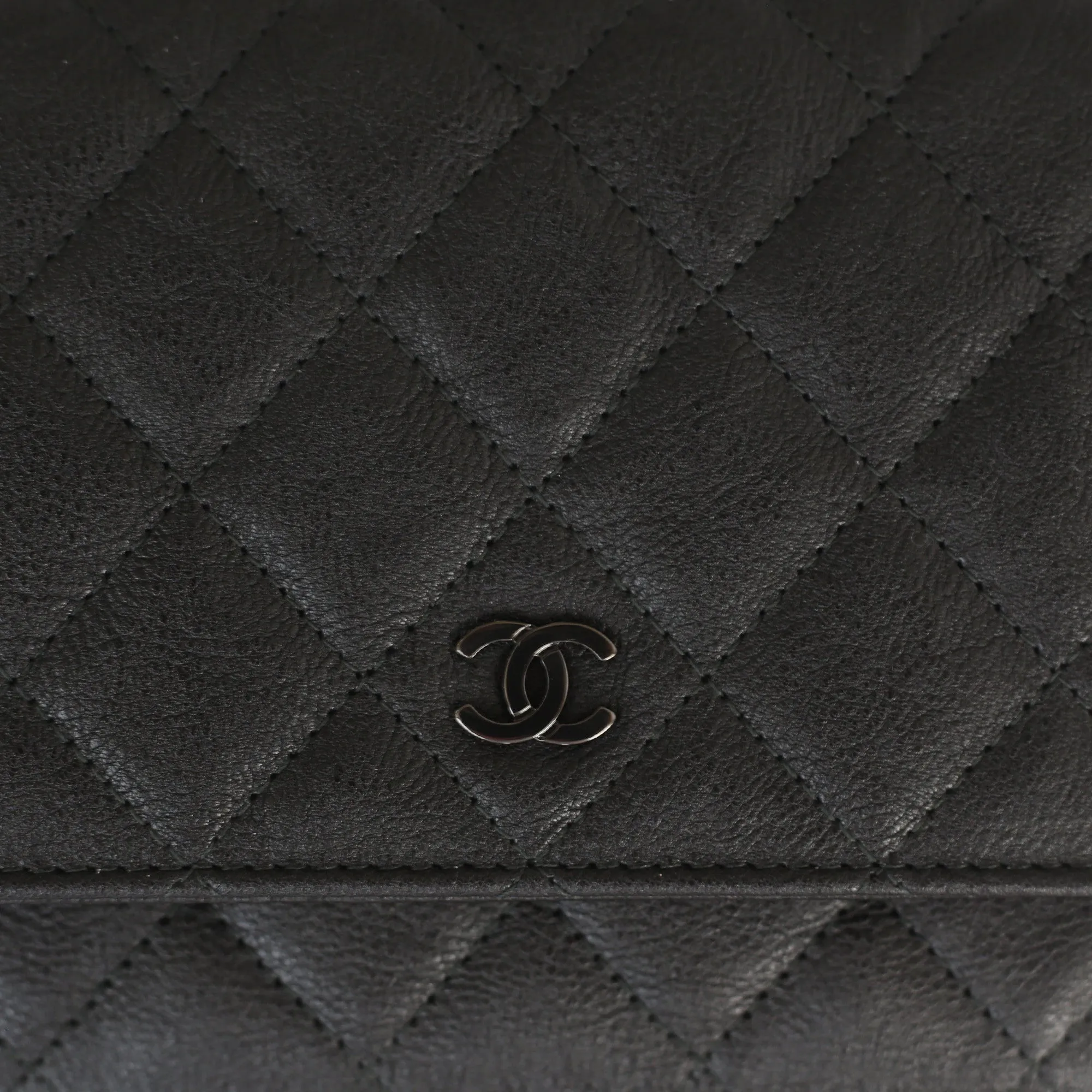 Chanel | Classic So Black Wallet on Chain | WOC