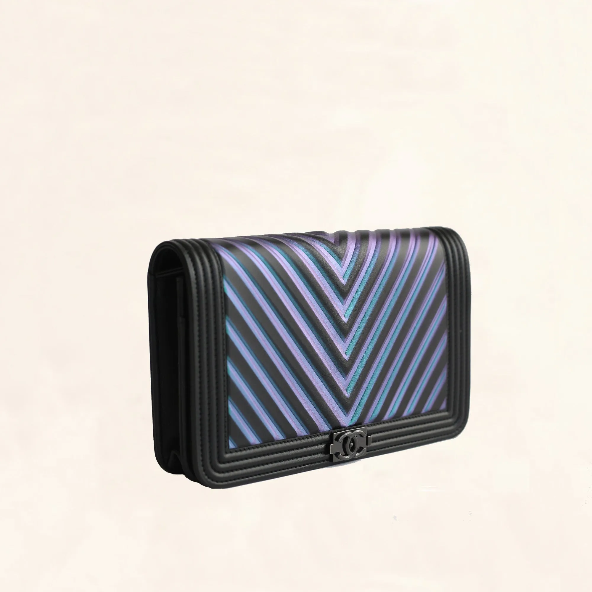 Chanel | Iridescent Lambskin Boy Wallet on Chain | WOC