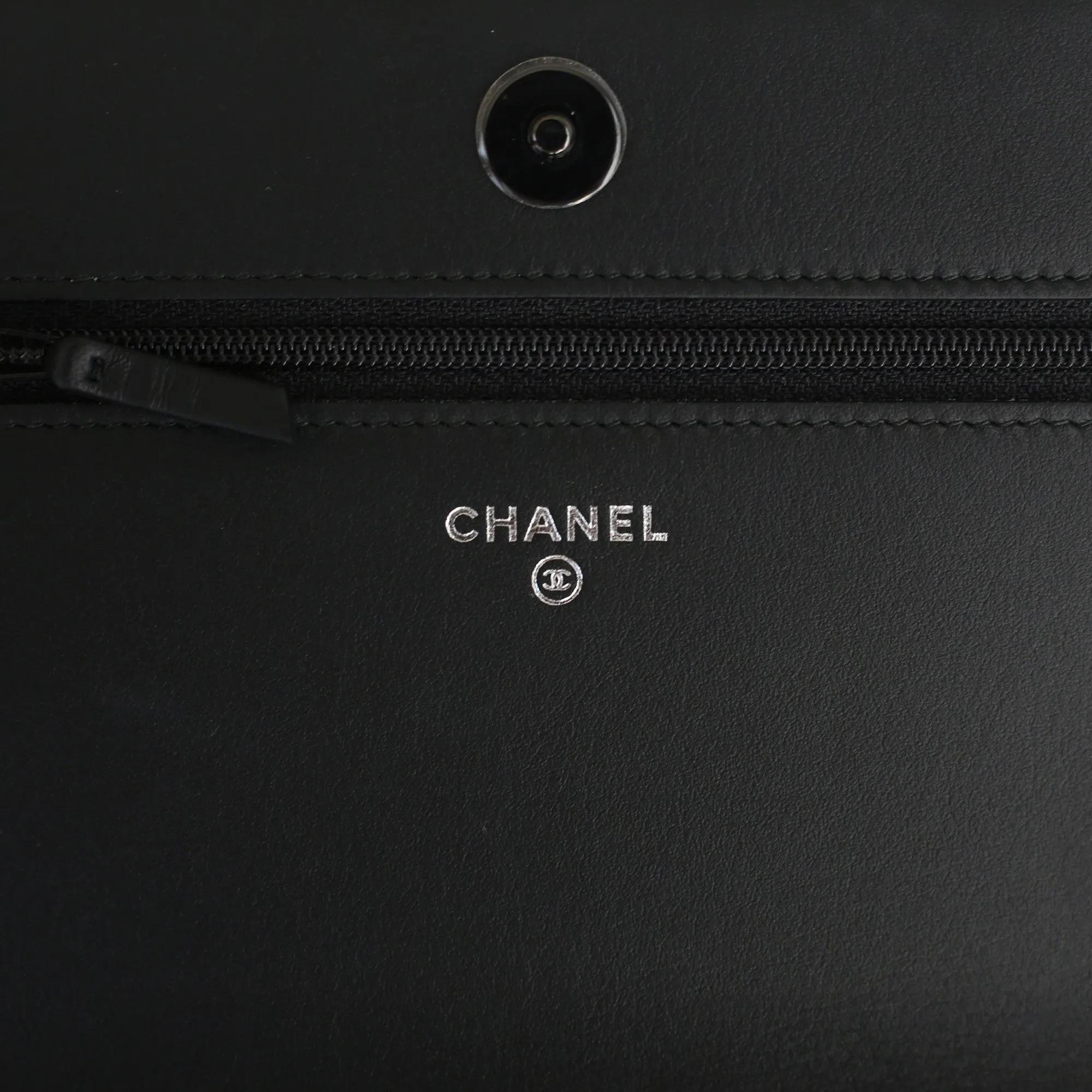 Chanel | Iridescent Lambskin Boy Wallet on Chain | WOC