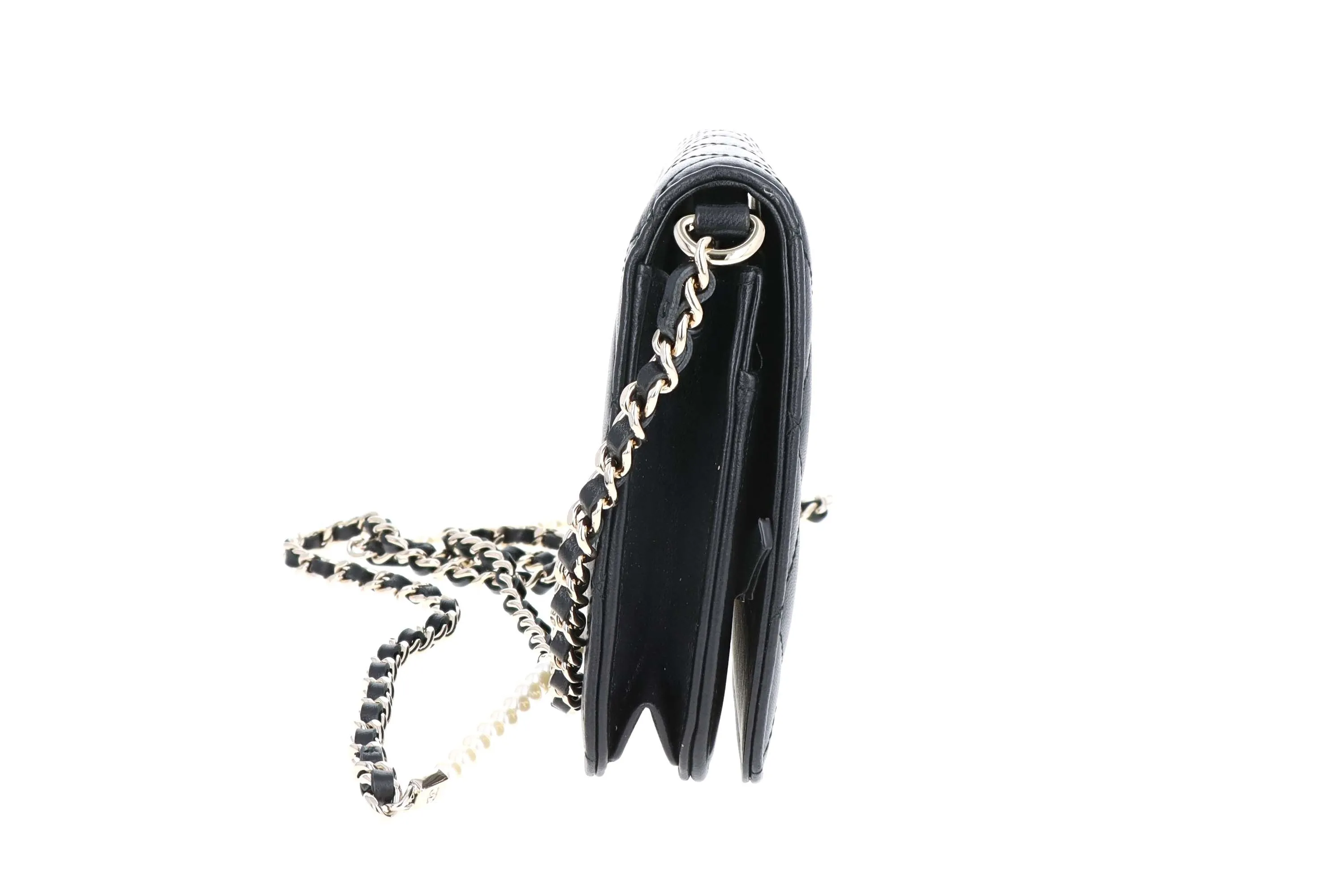 Chanel Pearl Wallet On Chain