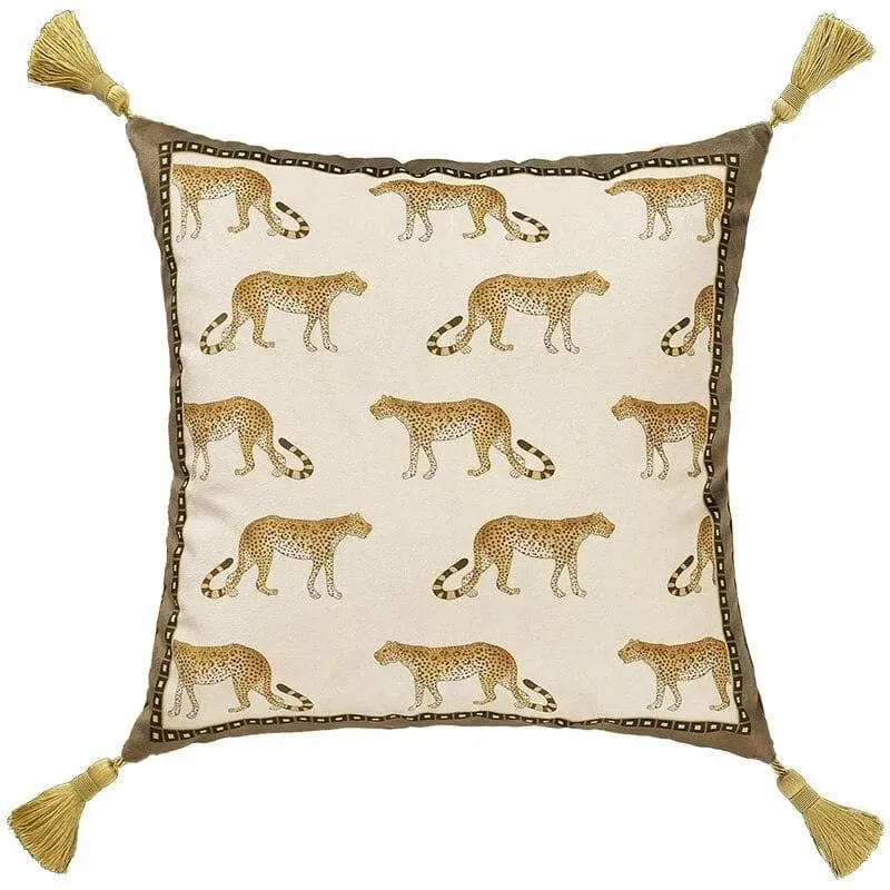 Cheetah Wild Cat Decorative Velvet Throw Pillow Cover with Tassels