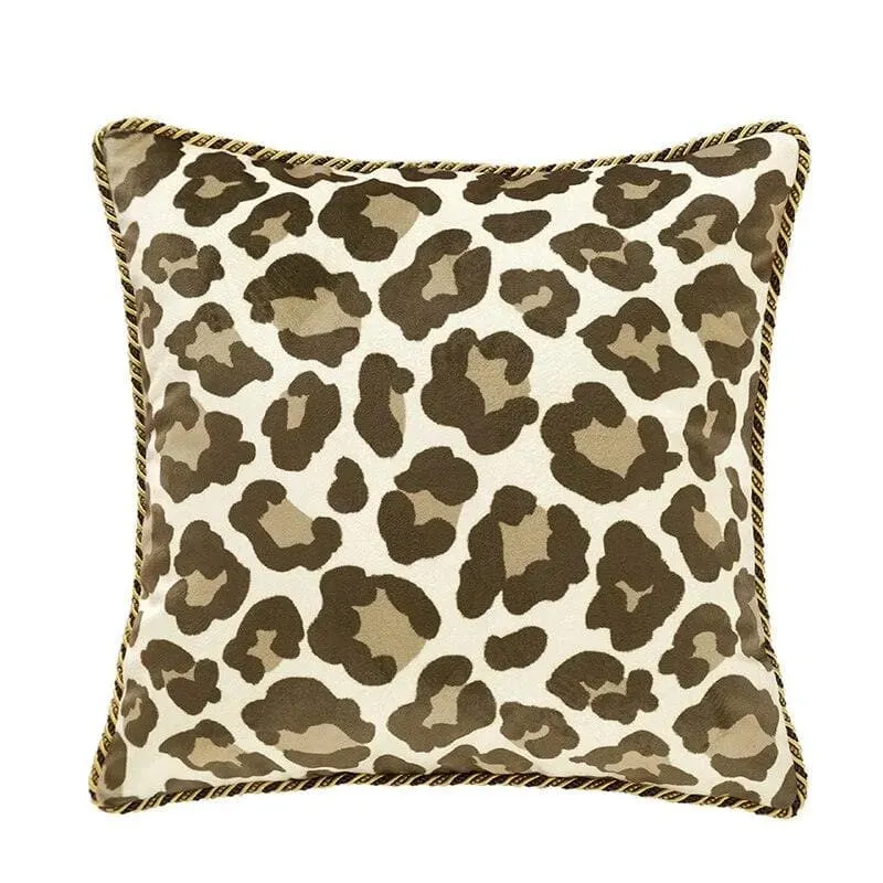 Cheetah Wild Cat Decorative Velvet Throw Pillow Cover with Tassels