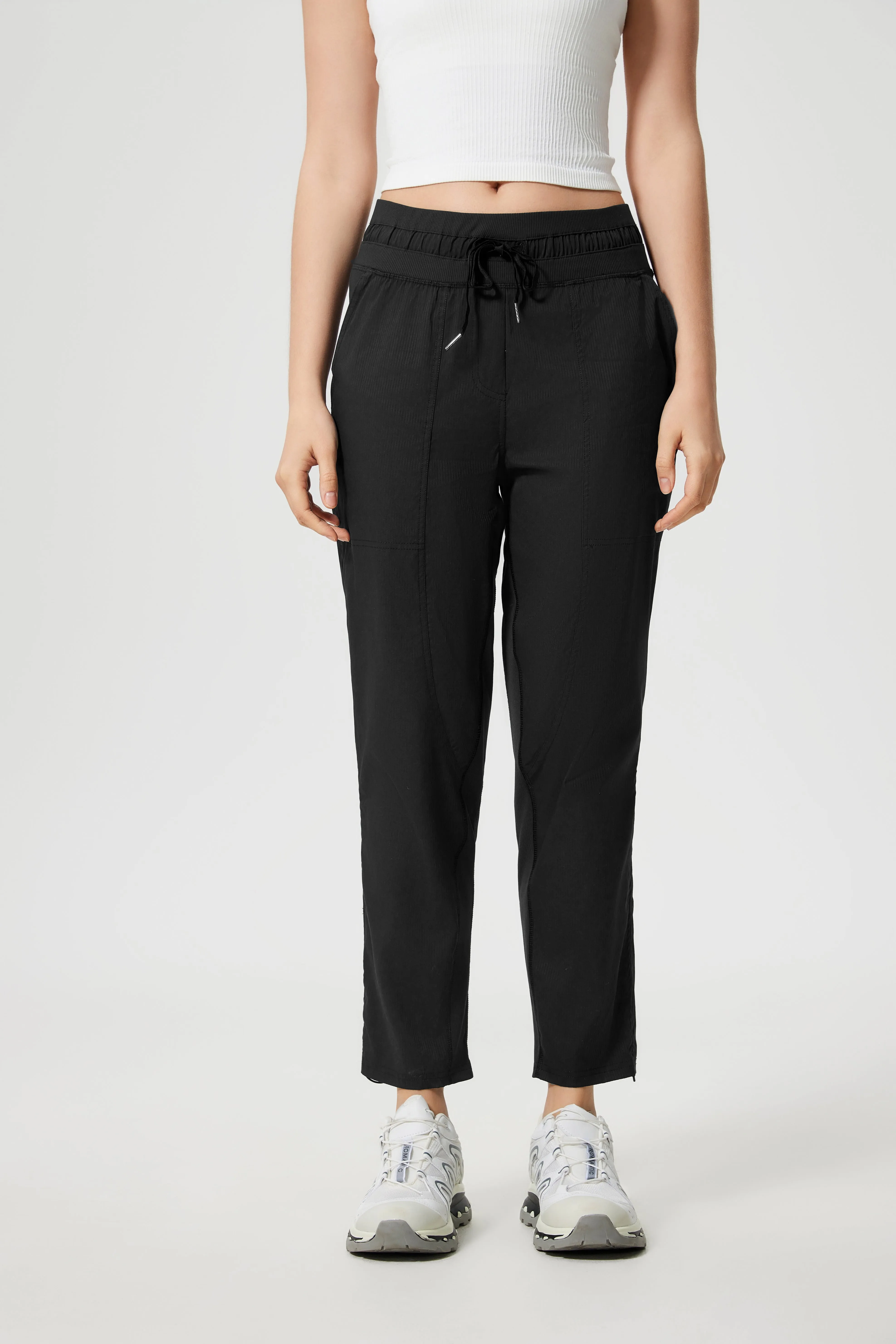 Cooling & Stretchable Travel Jetset Pants With Adjustable Hems
