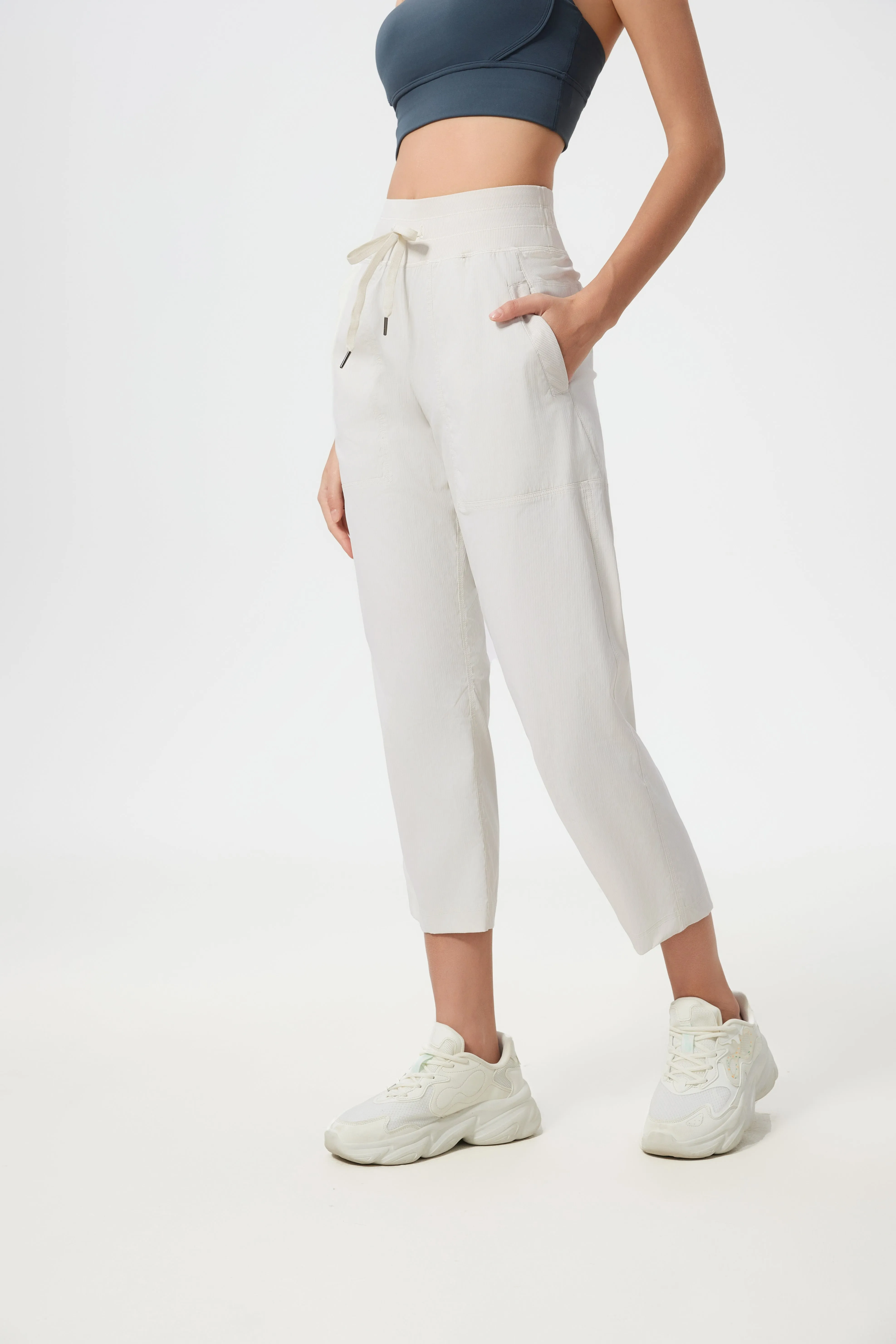 Cooling & Stretchable Travel Jetset Pants With Adjustable Hems