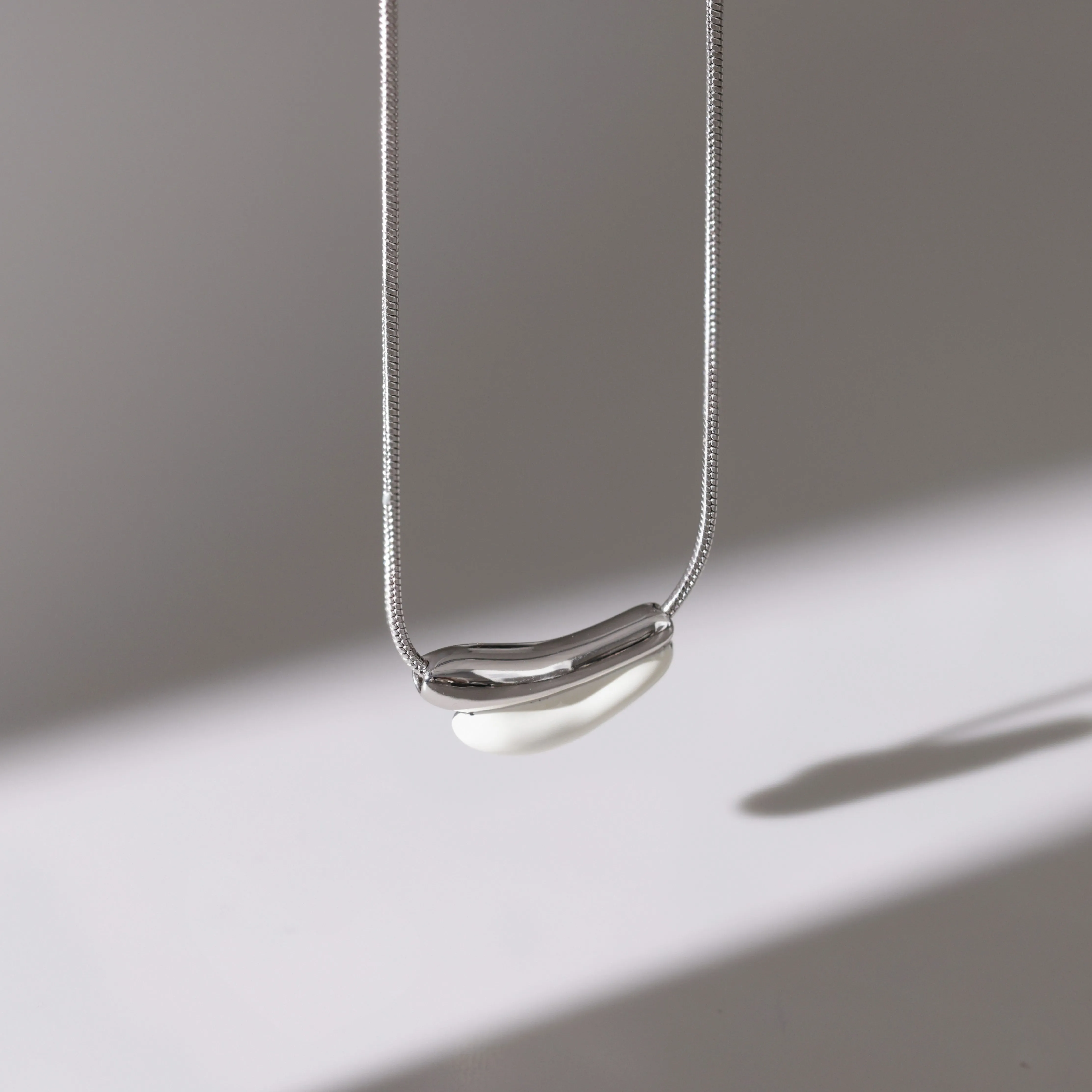 Crafted Cloud Thin Chain Necklace