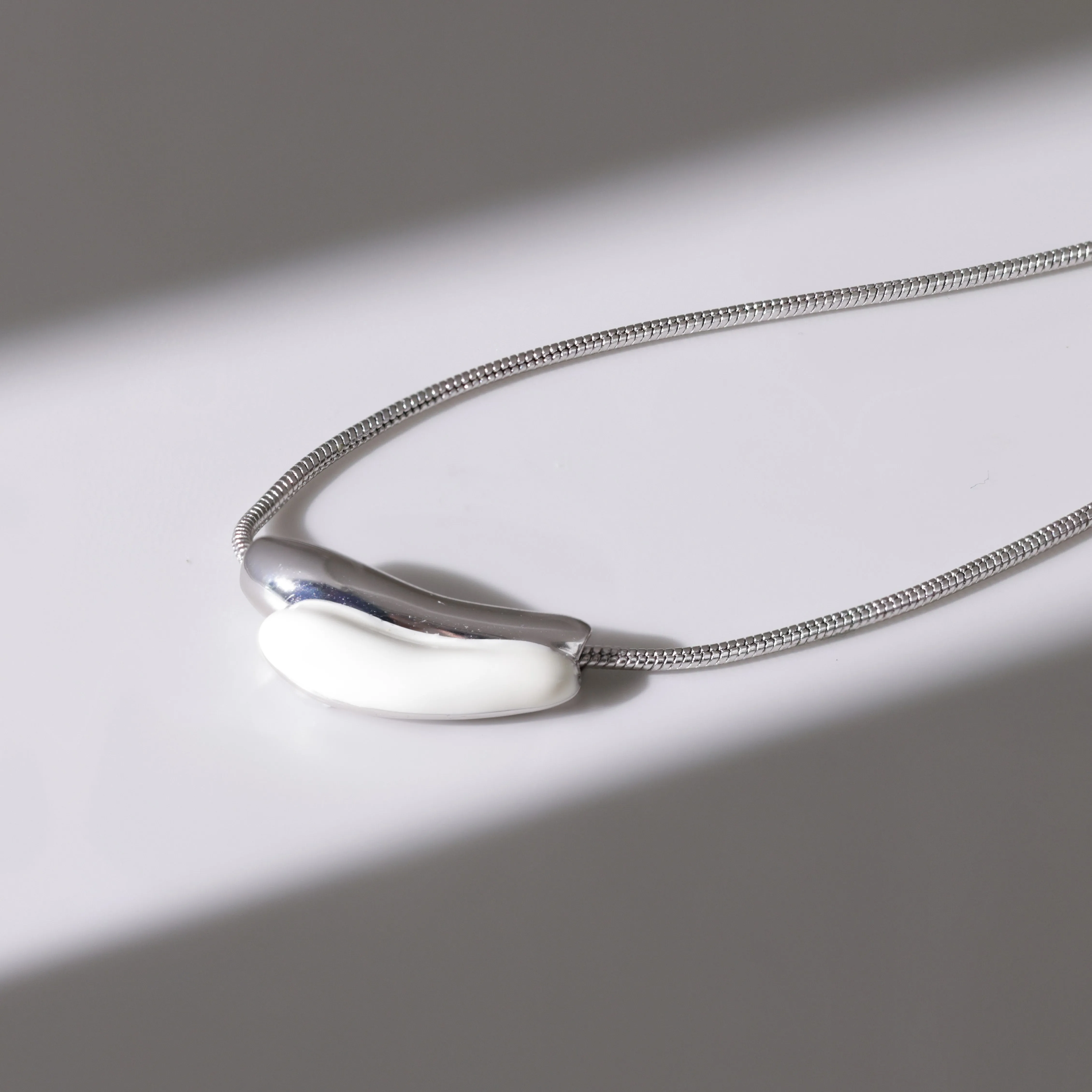 Crafted Cloud Thin Chain Necklace