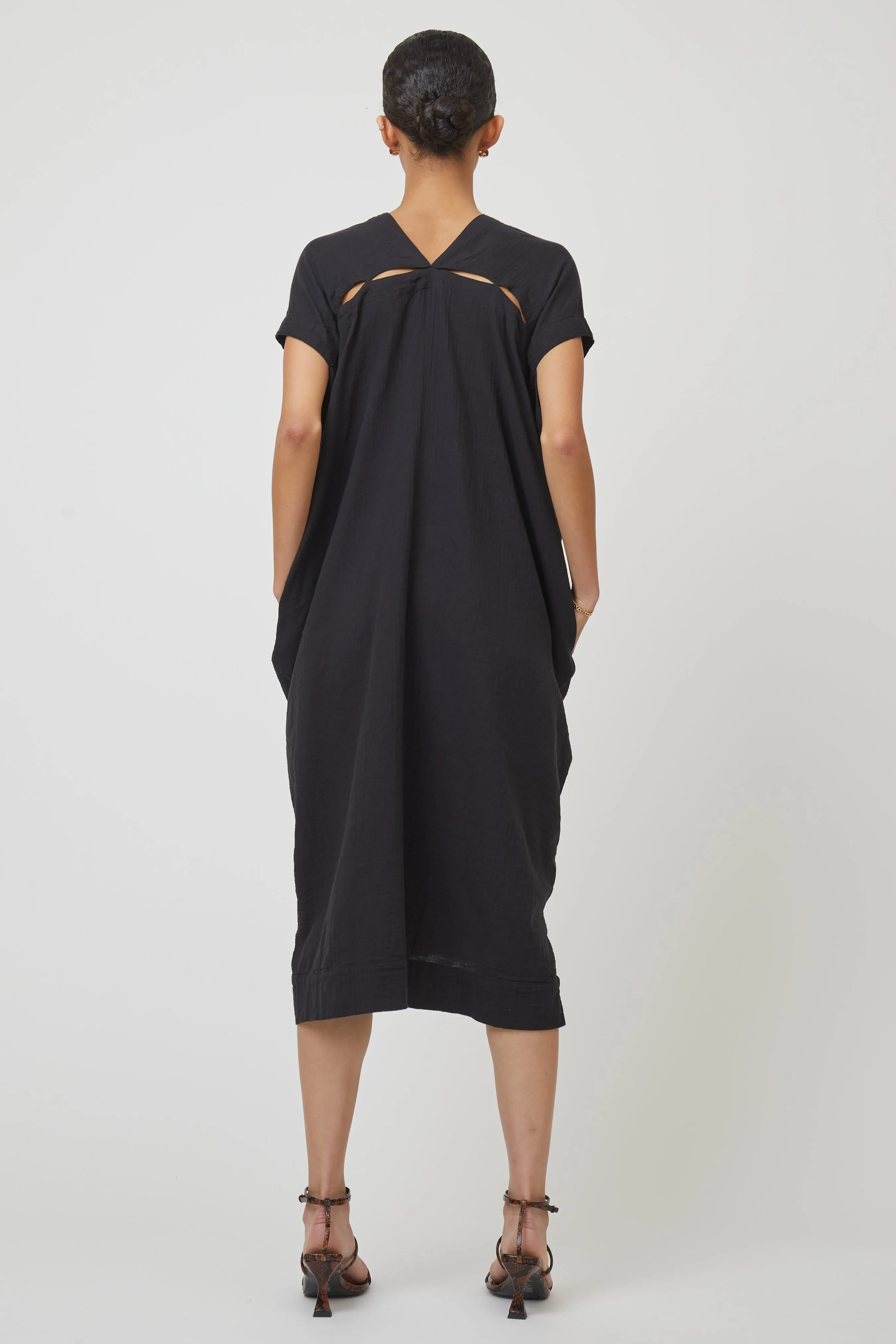 Crescent Dress Long in Crinkled Cotton, Core Colors