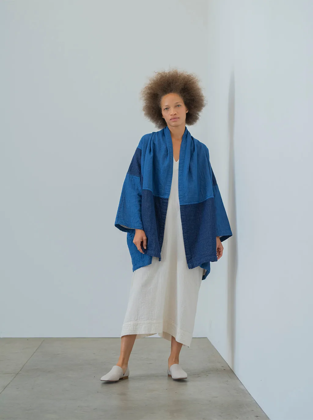 Crescent Dress Long in Crinkled Cotton, Core Colors