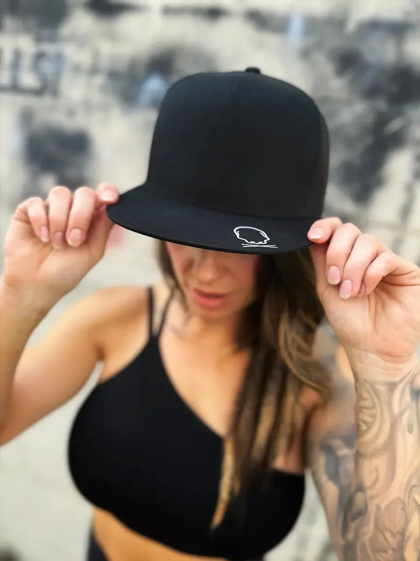 DREAMS SIDE STYLE BLACK HAT