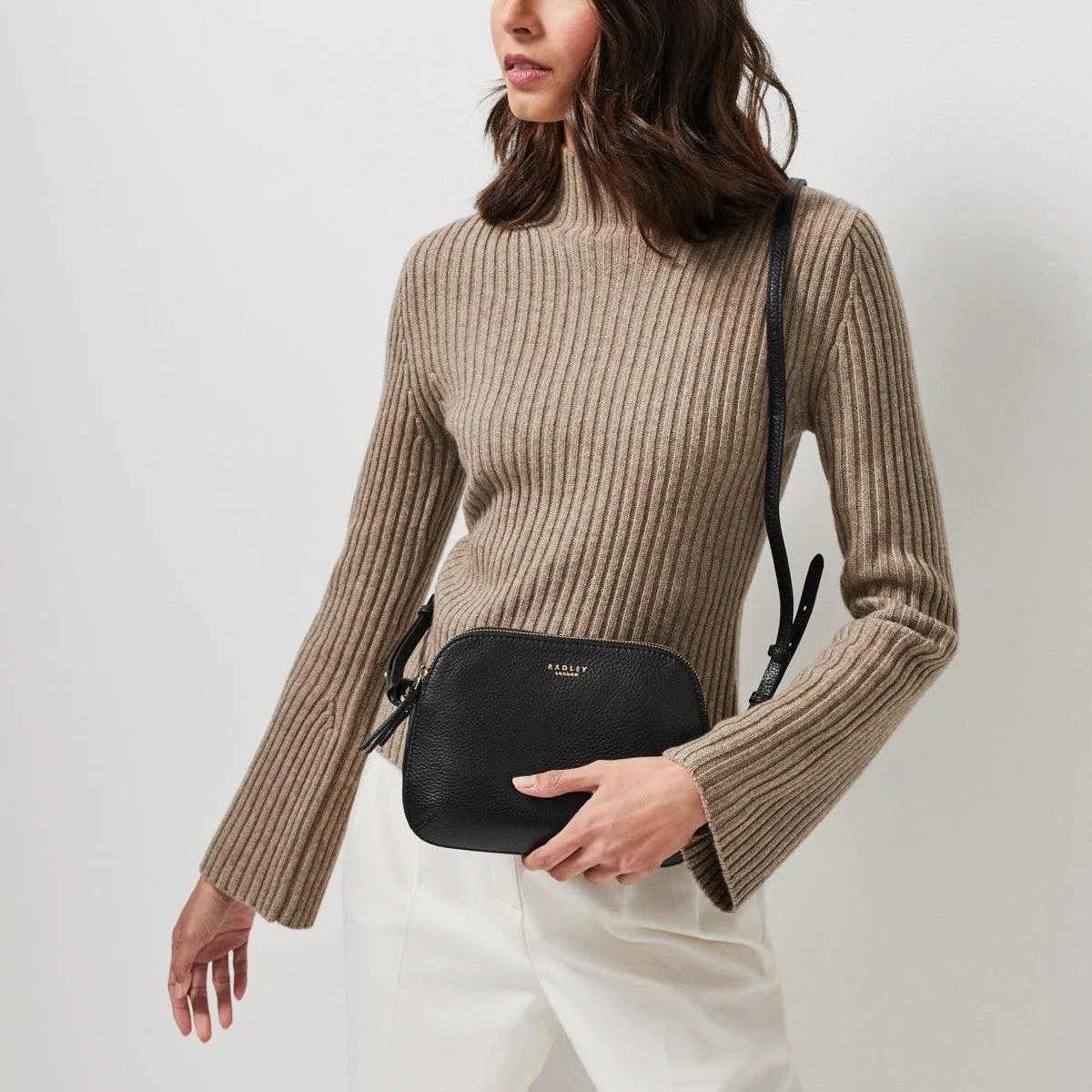 DUKES PLACE - Medium Zip-Top Cross Body Bag