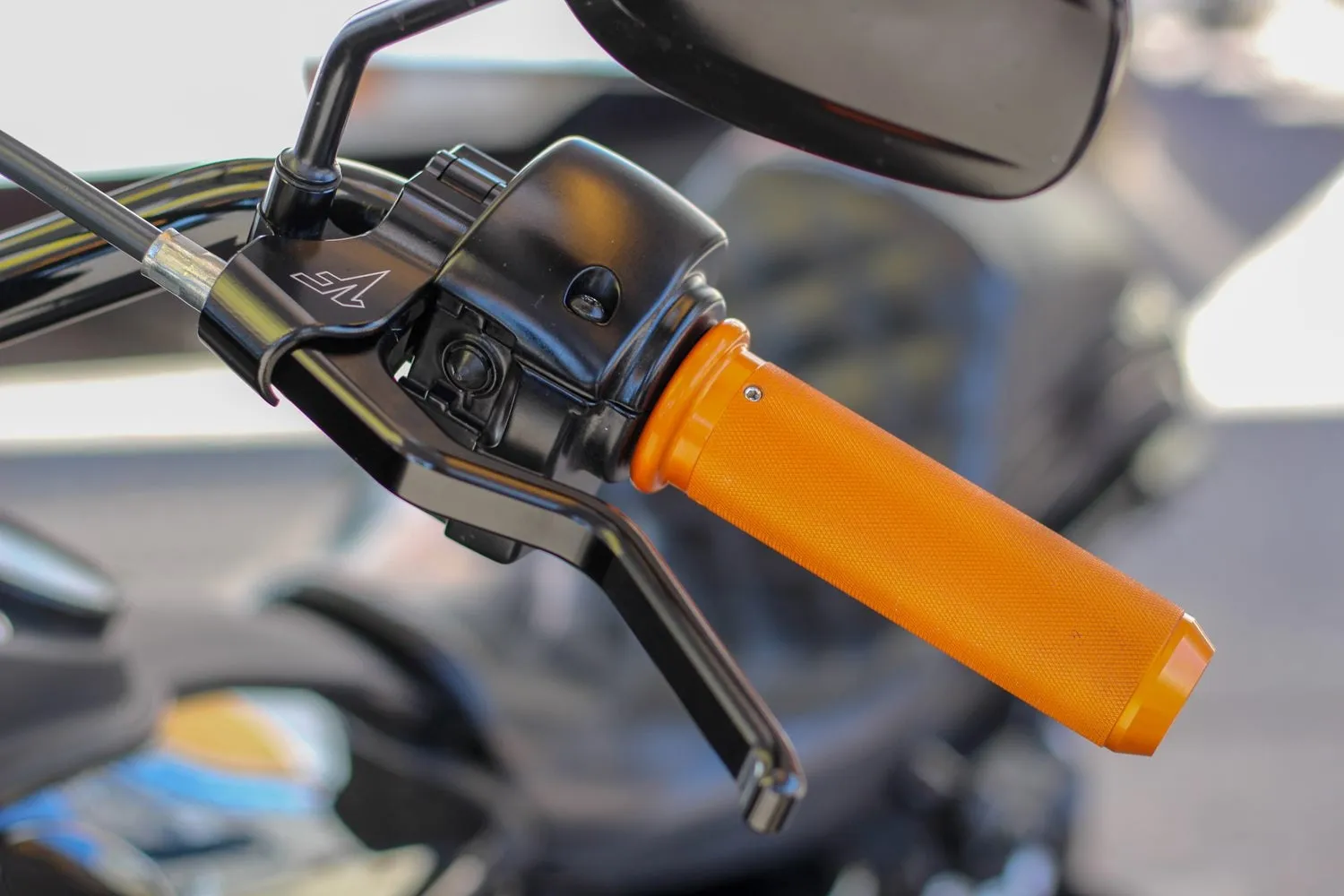 Easier Pull Clutch Lever Assembly | 2FNGR | Black - Dyna/Softail/Sportster