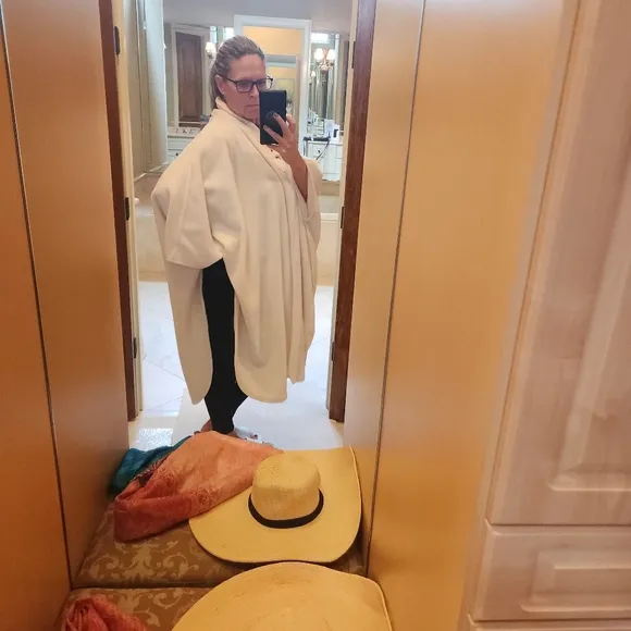 East5th Beige One Button Cape