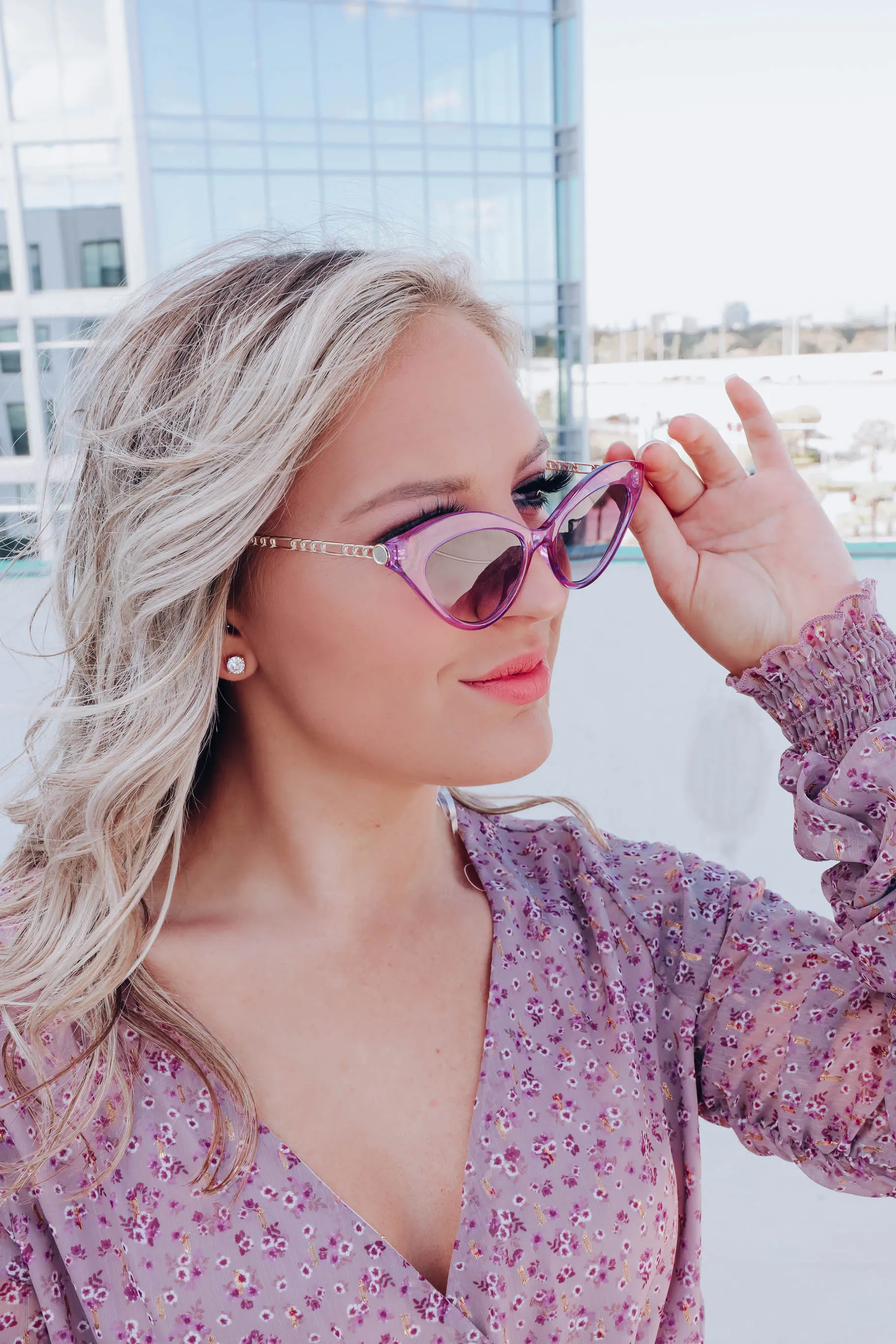 Edgy Vintage Cat Eye Sunglasses - Lavender