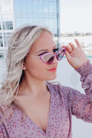 Edgy Vintage Cat Eye Sunglasses - Lavender