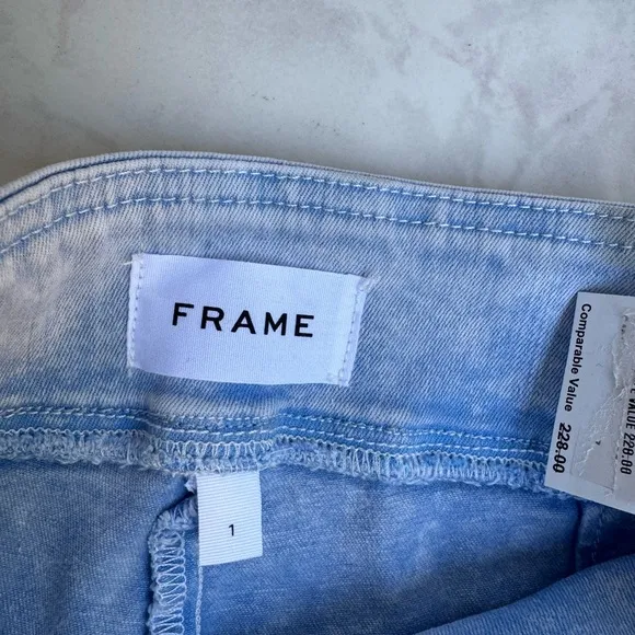 FRAME The Jetset Flare in Casper Clean Denim Size 1 (25 26 27 28 29 ) like new