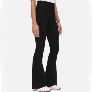 FRAME The Jetset Flare in Sheen Noir Pull On Black size 2/ Large