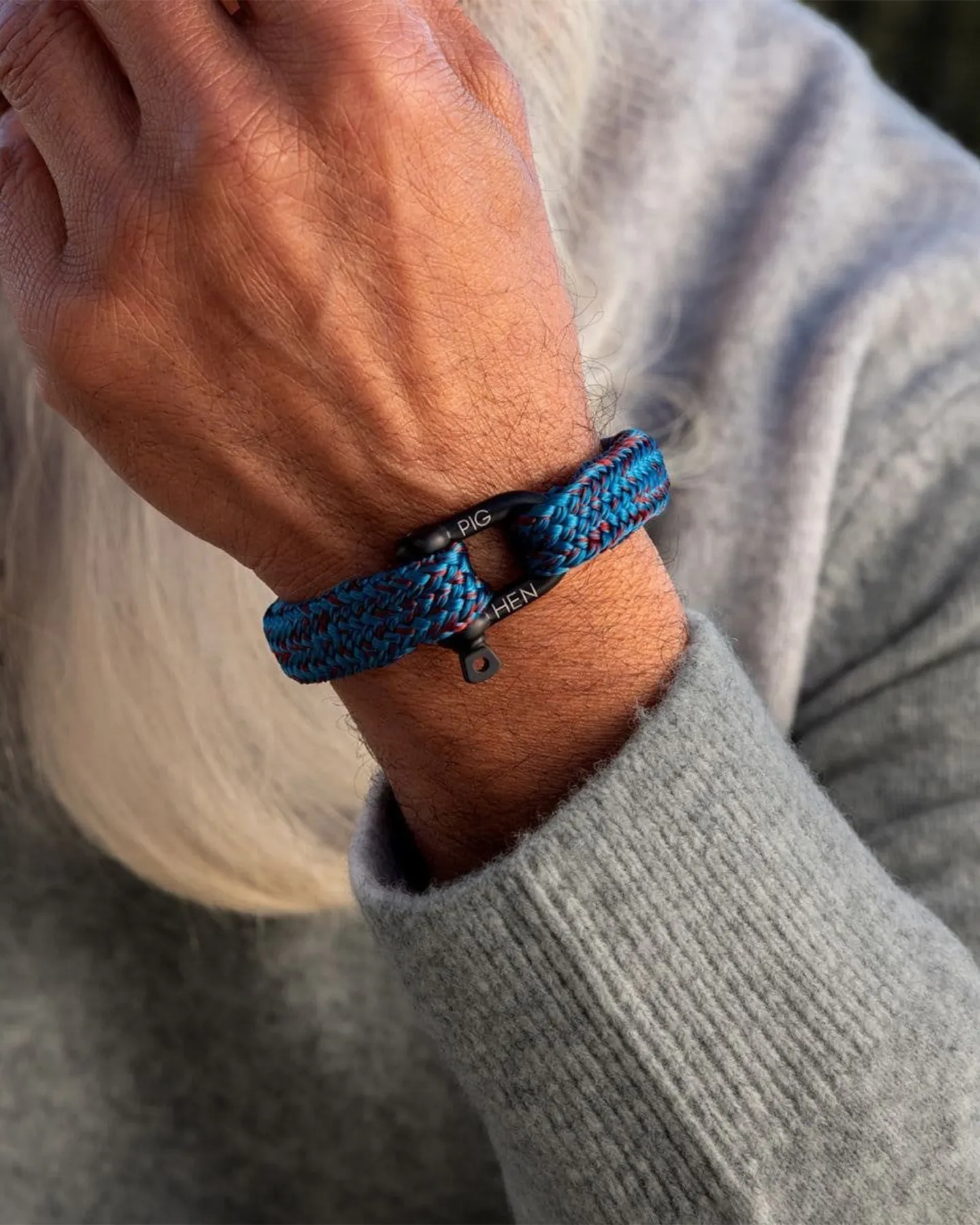 GORGEOUS GEORGE BRACELET - OCEAN BLUE-VELVET RED-BLACK