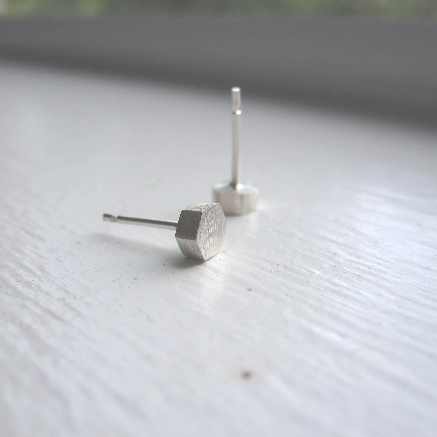 Hand-Crafted Solid Small Hexagon Stud Earrings - 0104