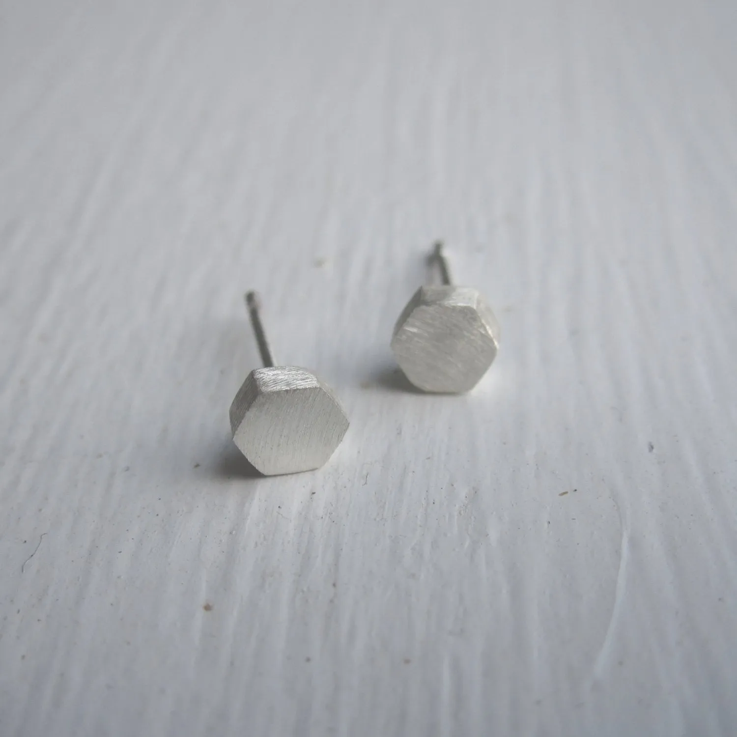 Hand-Crafted Solid Small Hexagon Stud Earrings - 0104
