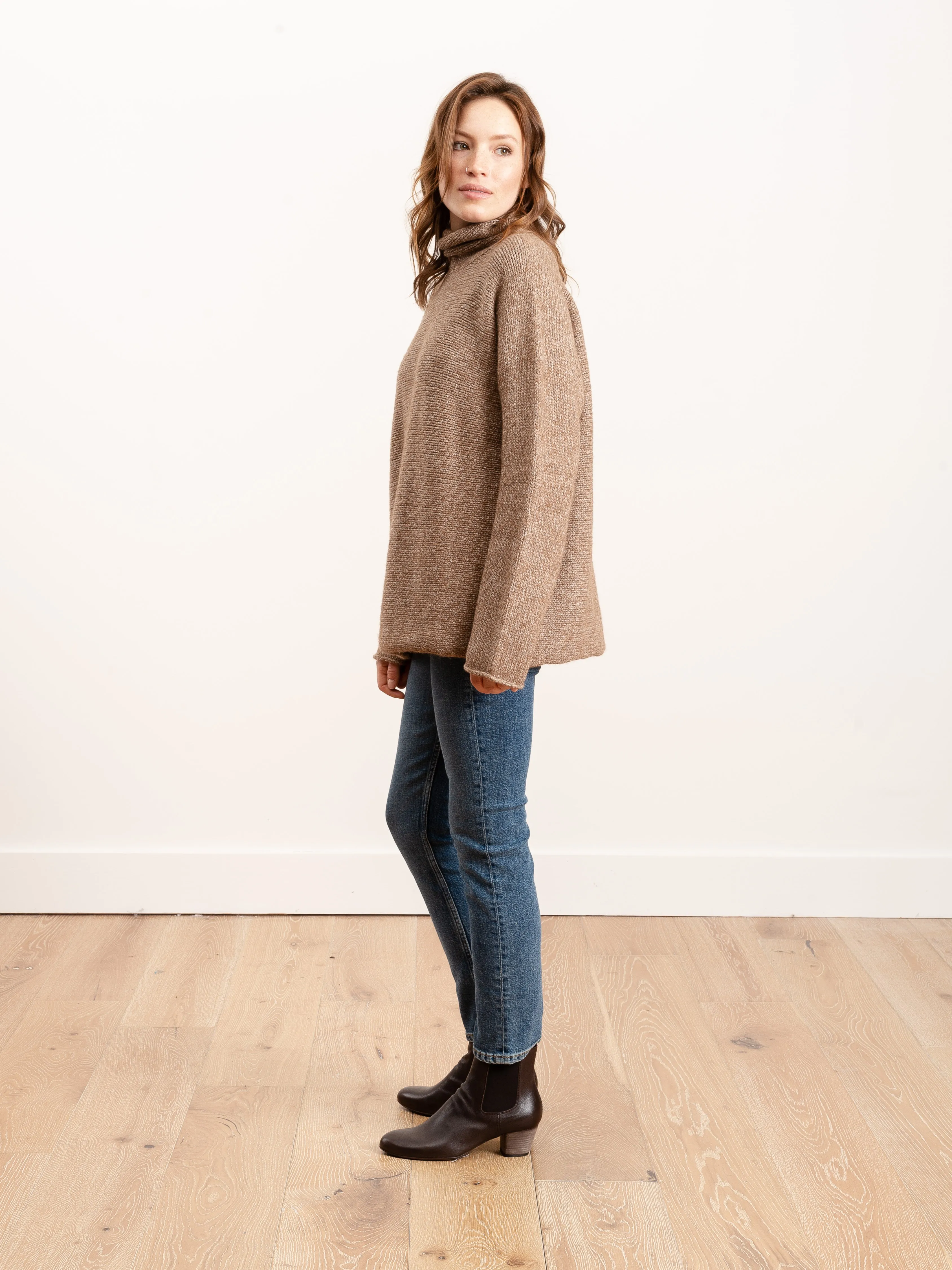horizontal turtleneck