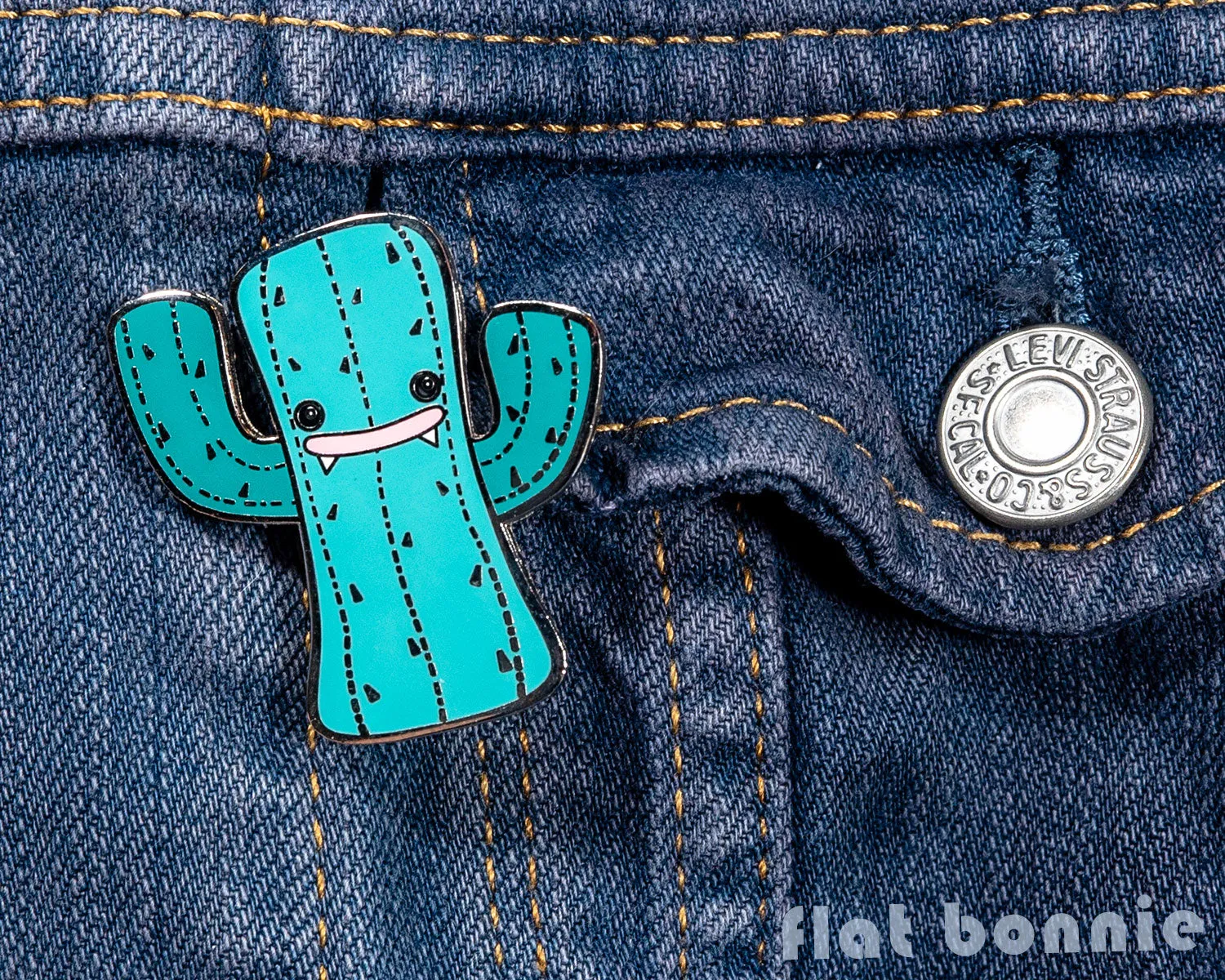 Kawaii Cactus enamel pin - Cute hard enamel pin - Cloisonné lapel pin