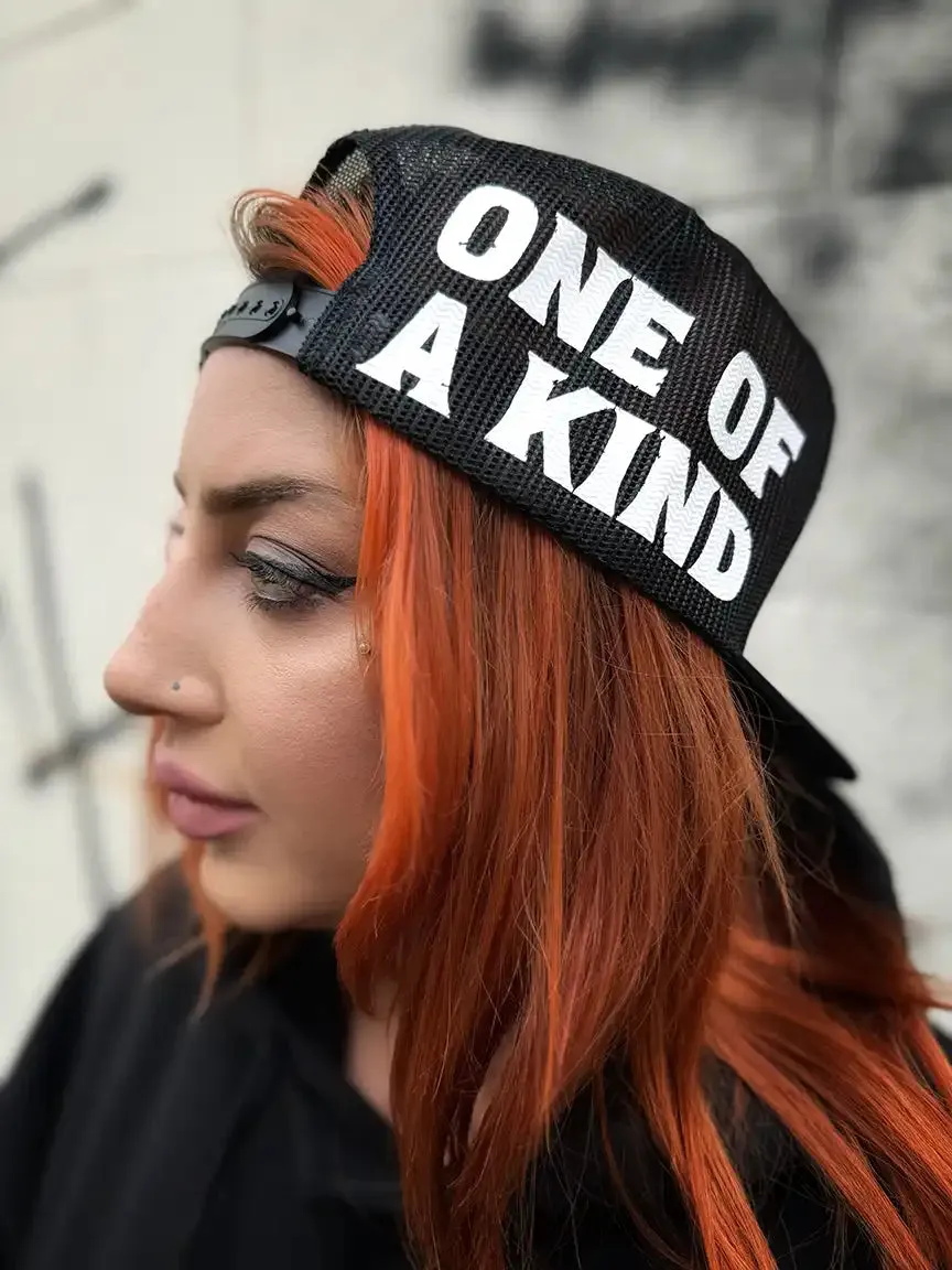 KIND SIDE STYLE  BLACK HAT