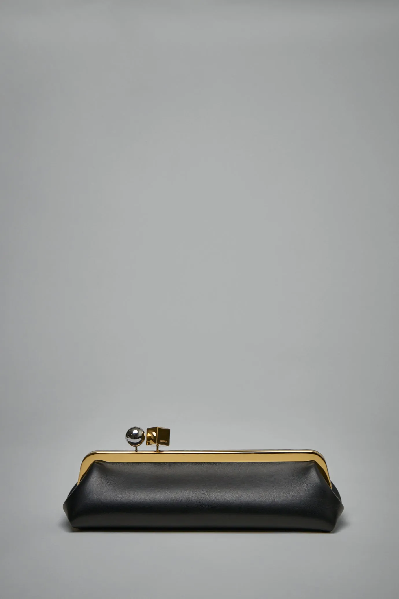 La Pochette Salon
