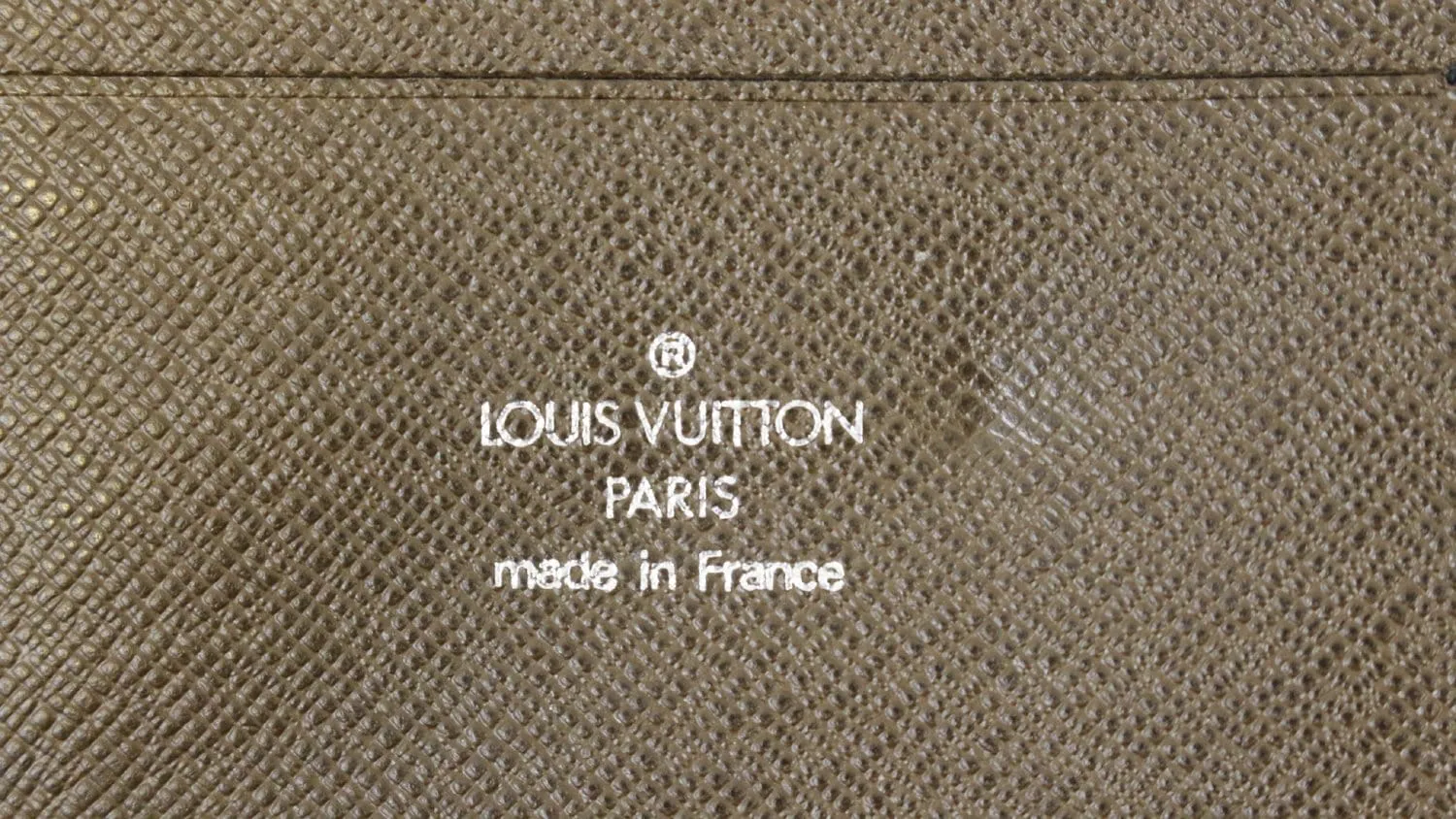 LOUIS VUITTON Atoll Organizer Taiga Wallet - Last Call