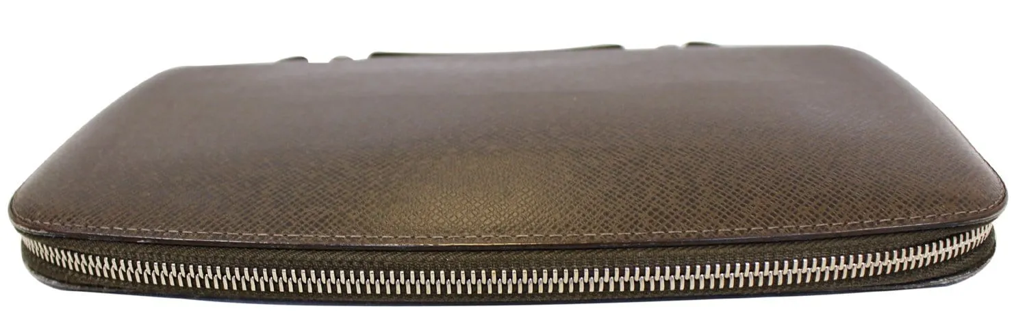 LOUIS VUITTON Atoll Organizer Taiga Wallet - Last Call