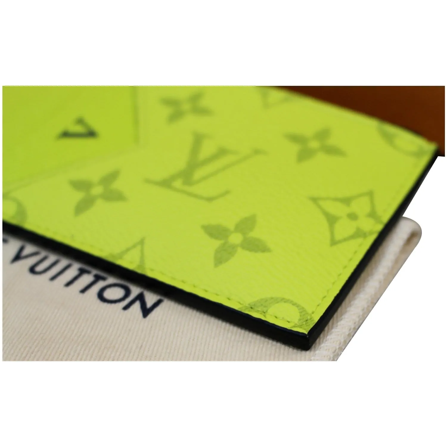 LOUIS VUITTON Coin Card Holder Taiga Monogram Bahia Purse Lime Green