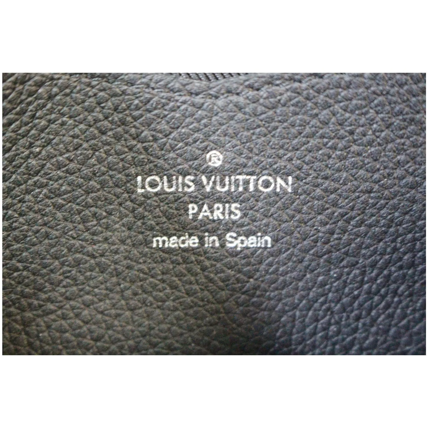 LOUIS VUITTON Lockme II Calfskin Leather Wallet Black